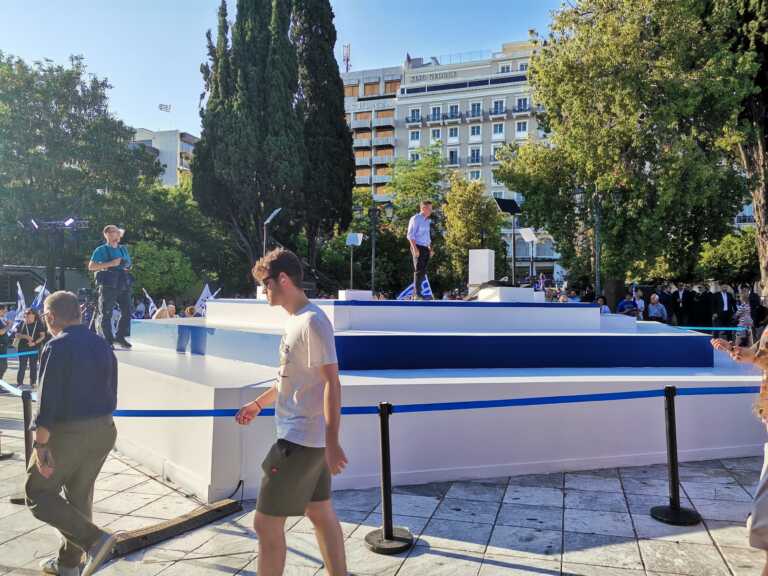 «Όχι» από τον δήμο Αθηναίων σε εκλογικά περίπτερα και δωρεάν διαφήμιση στον Ηλία Κασιδιάρη