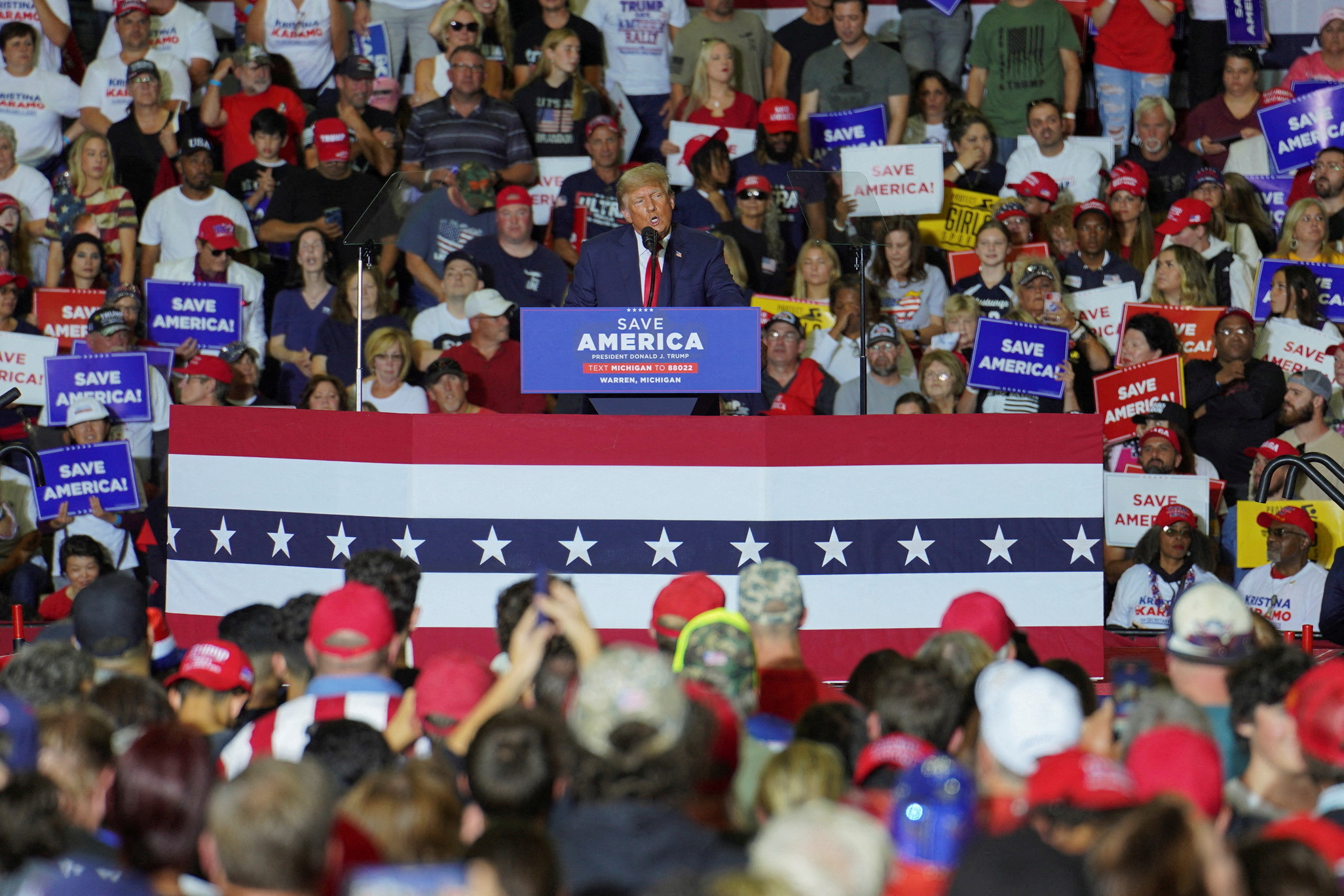 FILE PHOTO: Former U.S. President Donald Trump attends a rally in Warren, Michigan, U.S., October 1, 2022.  REUTERS