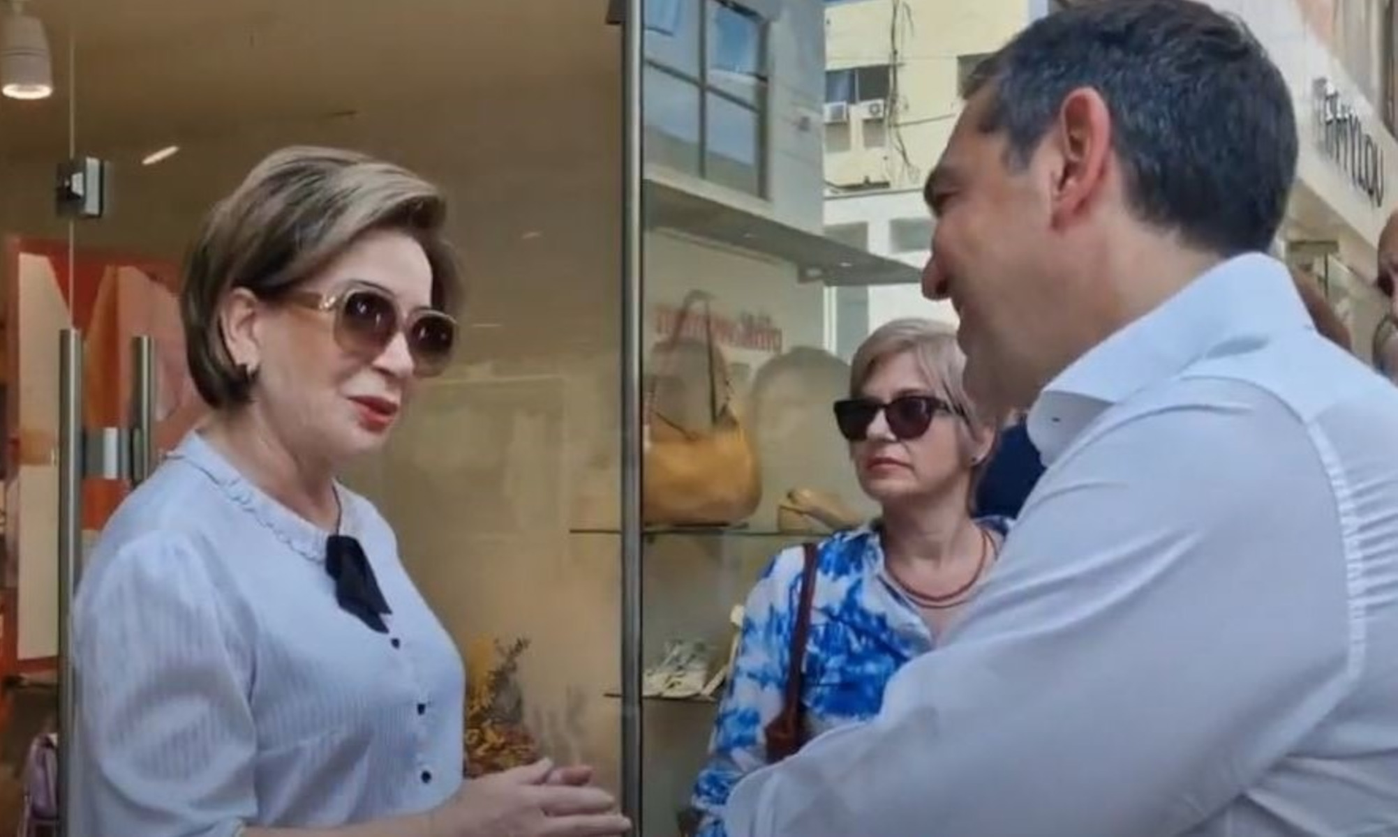 Εκλογές 2023 – Τσίπρας: Γυναίκα στον Βόλο του ευχήθηκε να είναι δεύτερος στις εκλογές