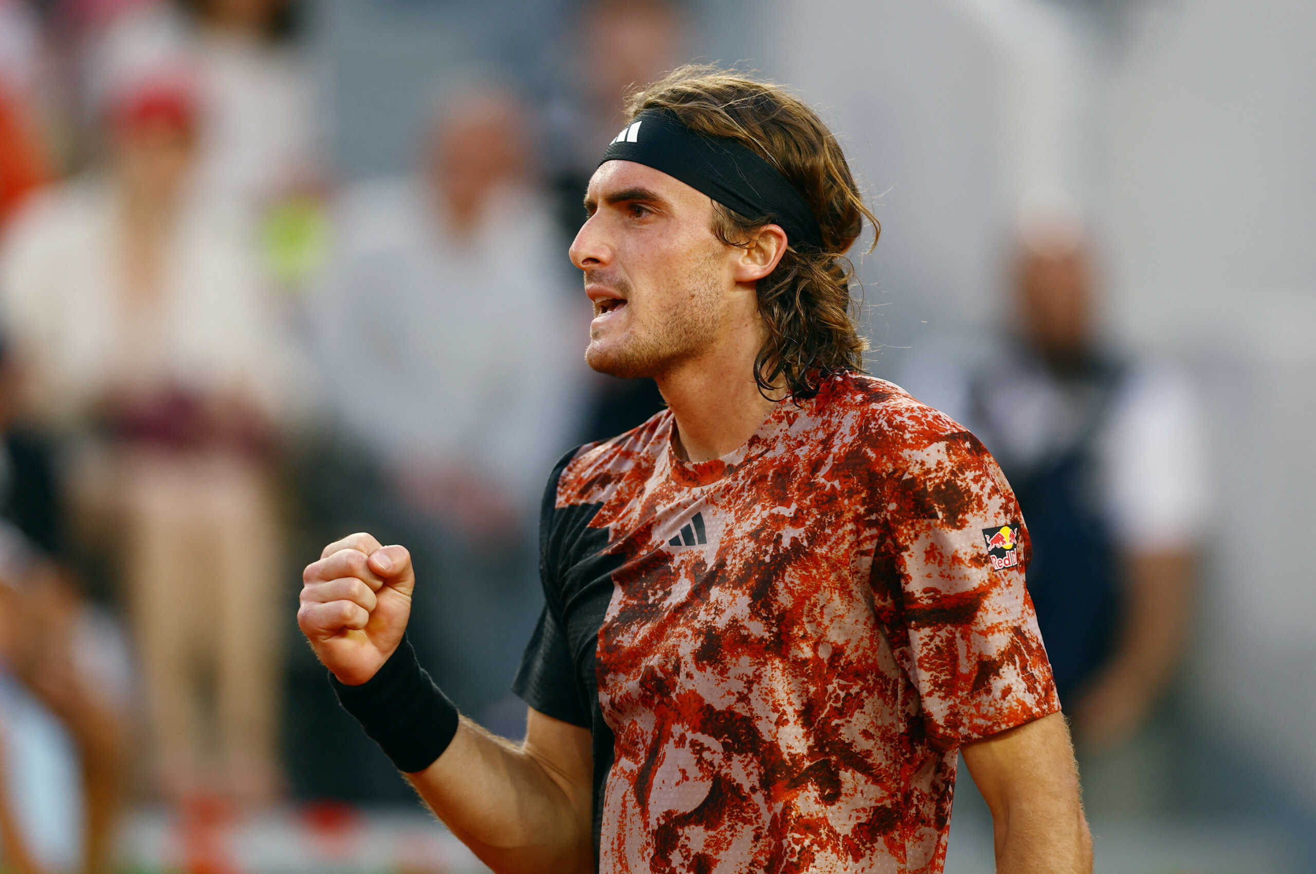 Tennis - French Open - Roland Garros, Paris, France - June 2, 2023  Greece's Stefanos Tsitsipas reacts during his third round match against Argentina's Diego Schwartzman REUTERS