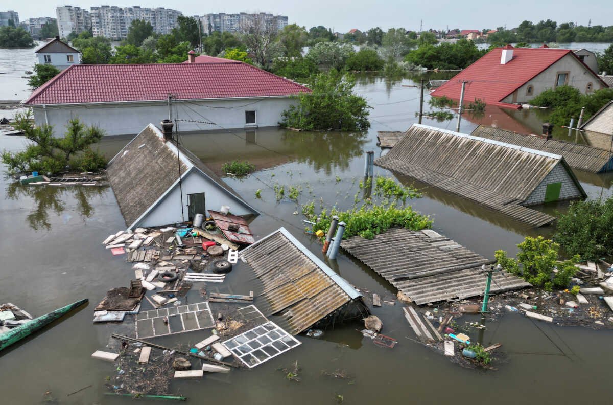 Η Ουκρανία προειδοποιεί ότι μπορεί να χαθούν εκατομμύρια τόνοι συγκομιδής μετά την καταστροφή στο φράγμα