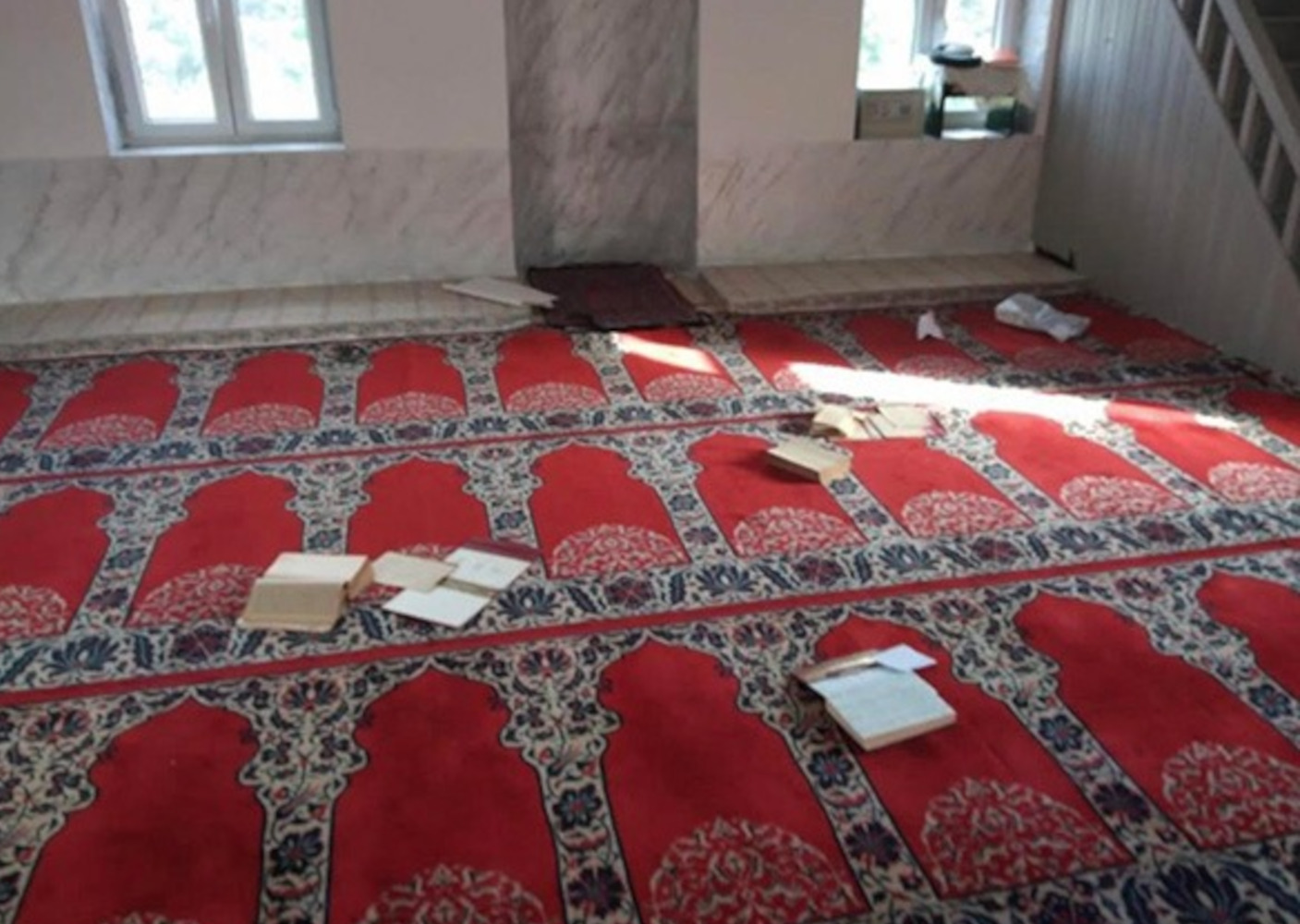 Ξάνθη: Γάλλος μπήκε σε τζαμί και έσκισε το κοράνι