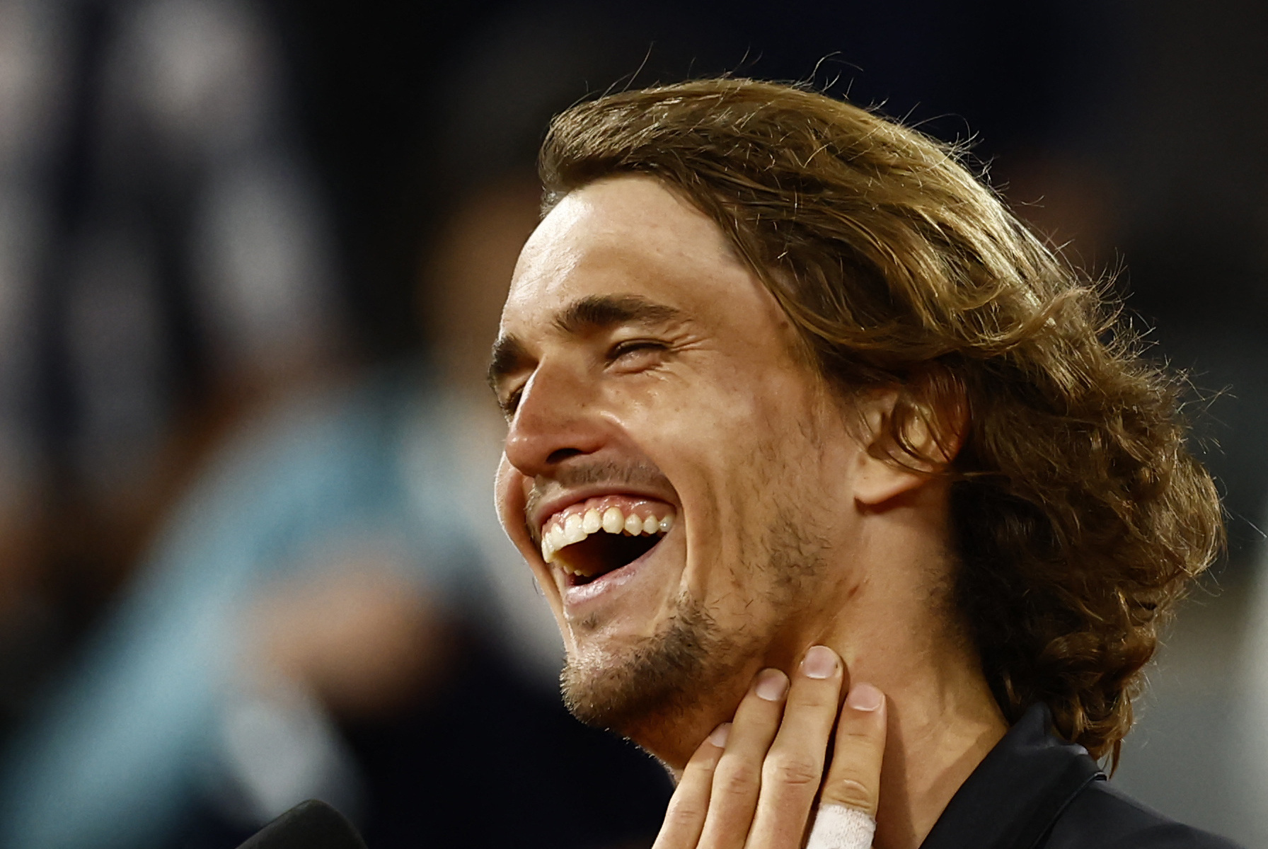 Tennis - French Open - Roland Garros, Paris, France - June 5, 2023 Germany's Alexander Zverev celebrates after winning his fourth round match against Bulgaria's Grigor Dimitrov REUTERS