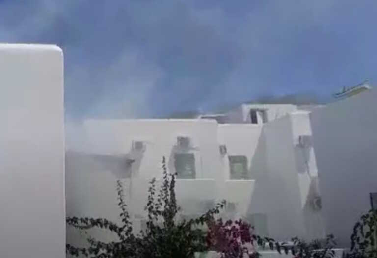 Φωτιά στην Πάρο από κλιματιστικά καταστήματος - Βίντεο από το σημείο