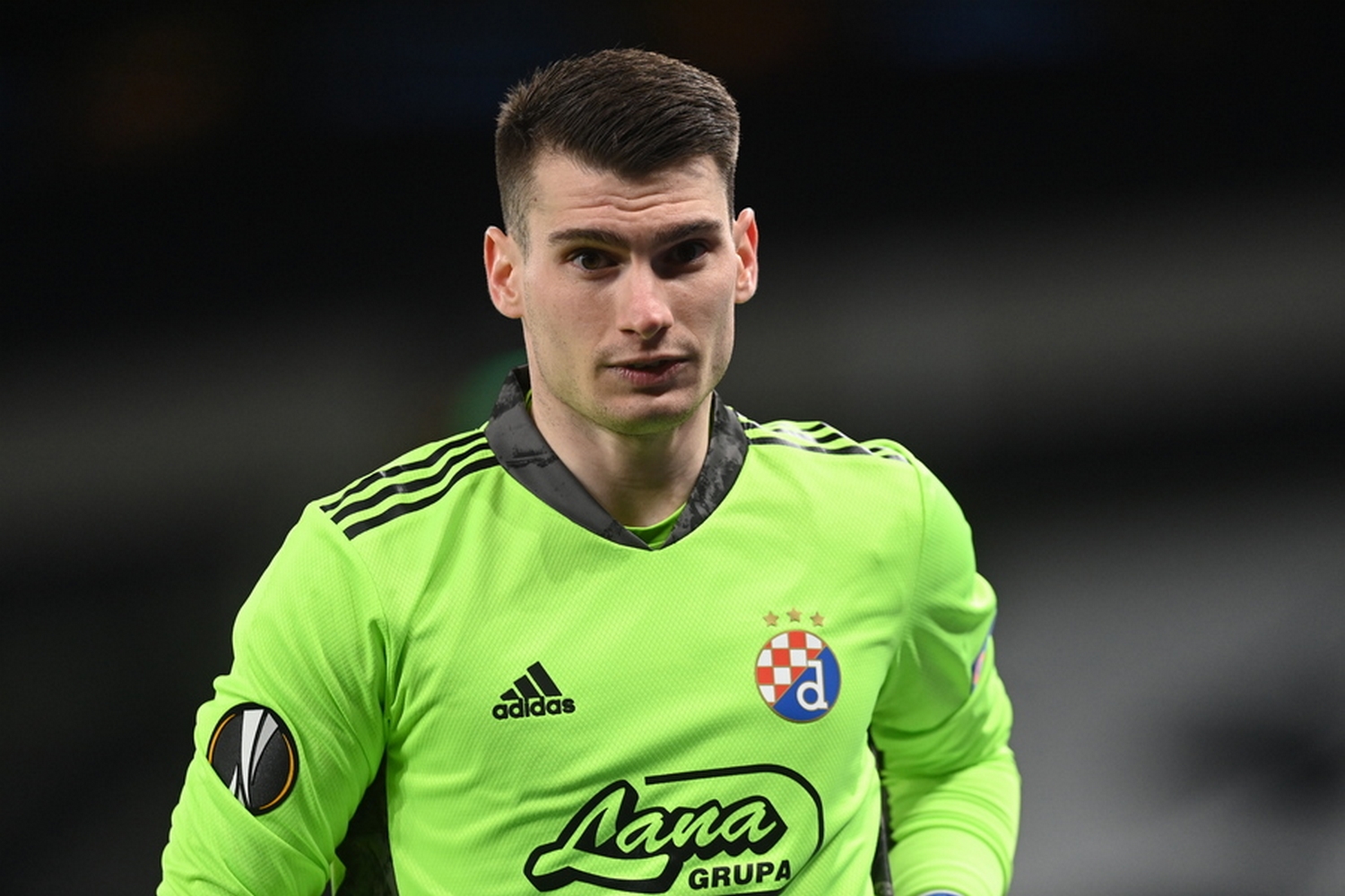 epa09068810 Dinamo goalkeeper Dominik Livakovic reacts during the UEFA Europa League round of 16, first leg soccer match between Tottenham Hotspur and Dinamo Zagreb in London, Britain, 11 March 2021.  EPA
