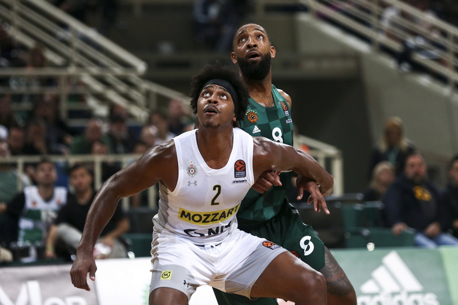 epa10284794 Panathinaikos' player Derrick Williams (R) in action against Partizan's Zach Leday (L) during the Euroleague basketball match between Panathinaikos Athens and Partizan Belgrade in Athens, Greece, 3 November 2022.  EPA