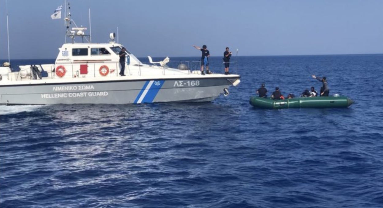 Ρόδος: Το Λιμενικό εντόπισε δυο διαφορετικά σκάφη με μετανάστες και διέσωσε συνολικά 23 άτομα