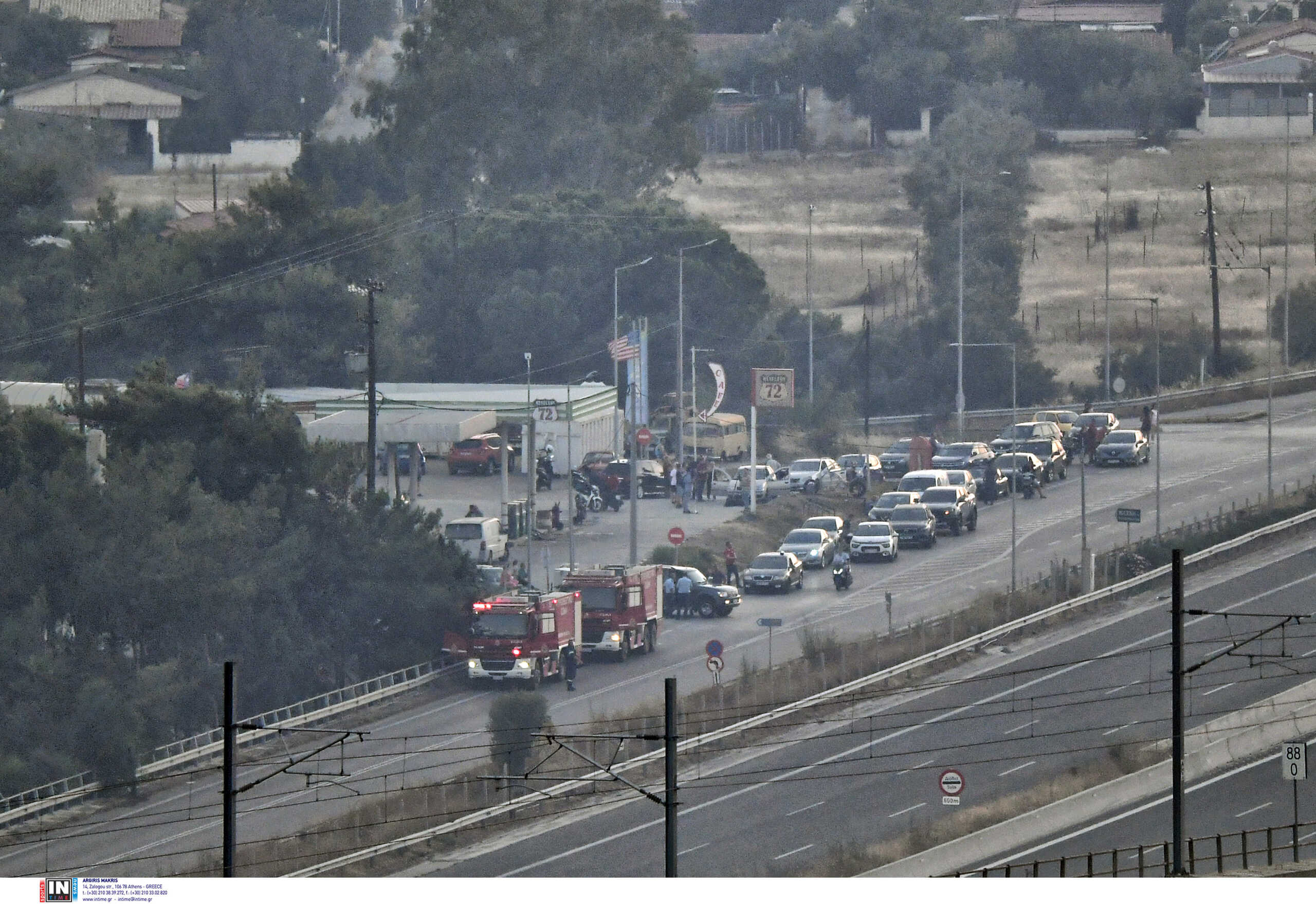 Έκτακτες κυκλοφοριακές ρυθμίσεις λόγω των πυρκαγιών – Ποιοι δρόμοι είναι κλειστοί