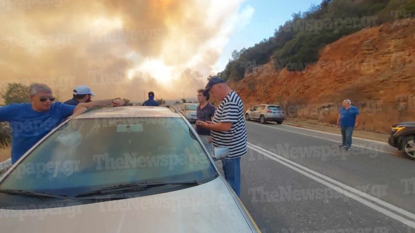 Φωτιά στη Νέα Αγχίαλο: Η ανακοίνωση της Πολεμικής Αεροπορίας για την έκρηξη σε αποθήκη πυρομαχικών