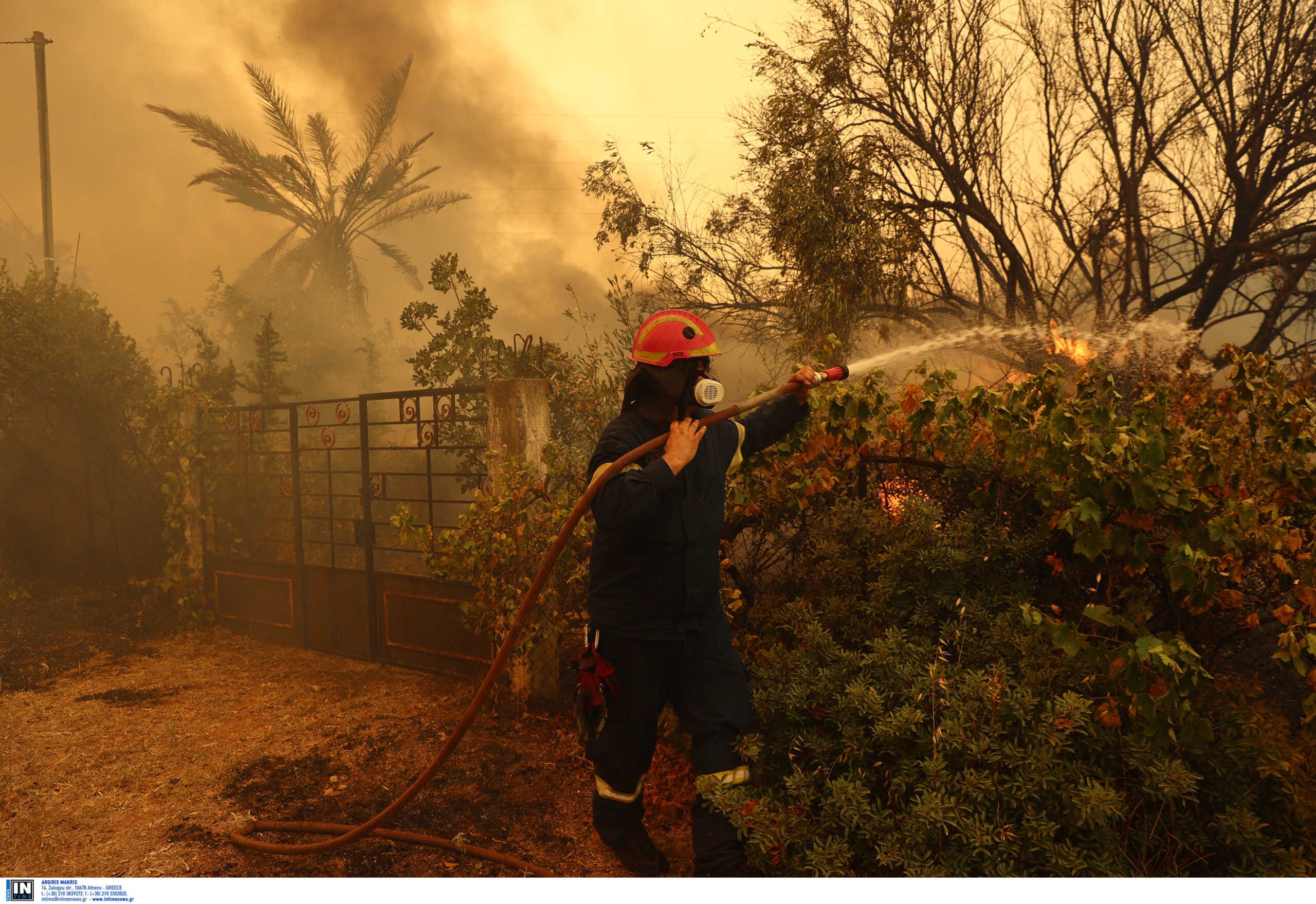 Φωτιά σε Δυτική Αττική, Λακωνία: Σε ύφεση τα πύρινα μέτωπα – Φόβοι για αναζωπυρώσεις