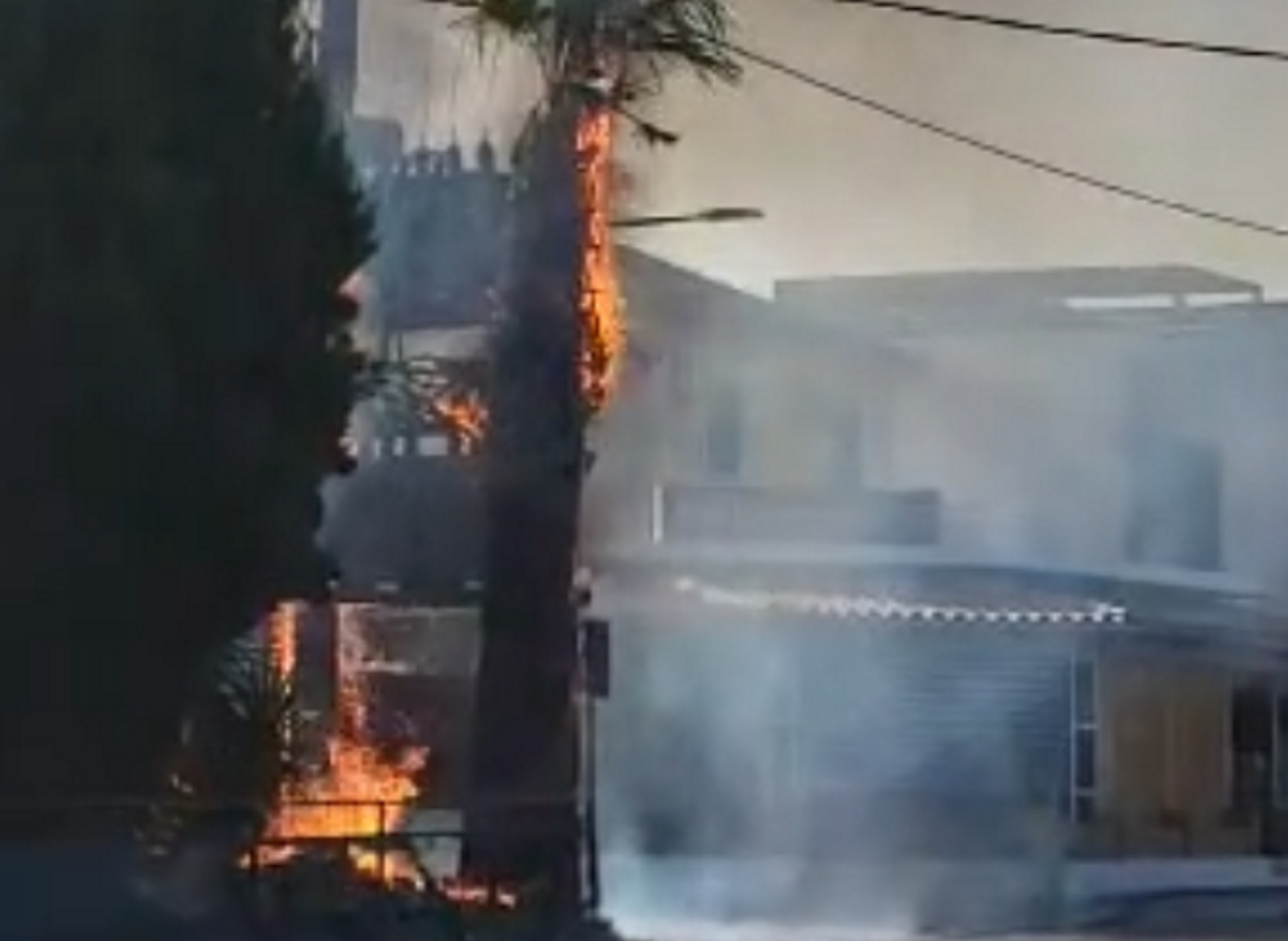 Ζάκυνθος: Φωτιά σε πυλώνα της ΔΕΗ στον Λαγανά