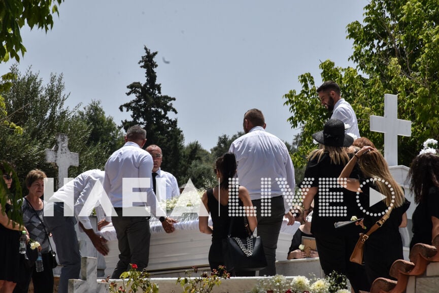 Ίσμα Τουλάτου: Πλήθος κόσμου στην κηδεία της στην Αρχαία Ολυμπία - ΦΩΤΟ