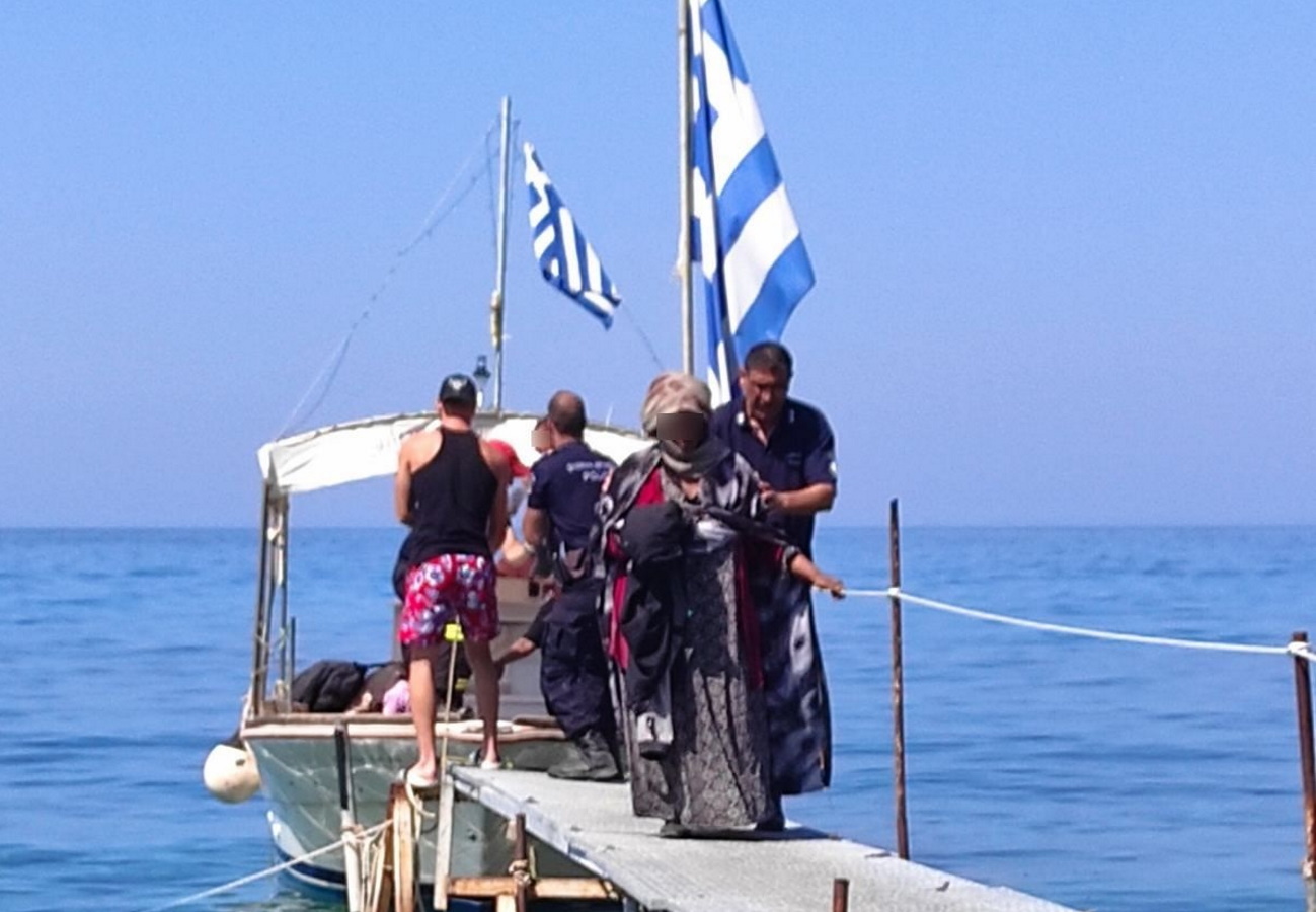 Λέσβος: Μεγάλη επιχείρηση εντοπισμού και διάσωσης μεταναστών στο Πλωμάρι