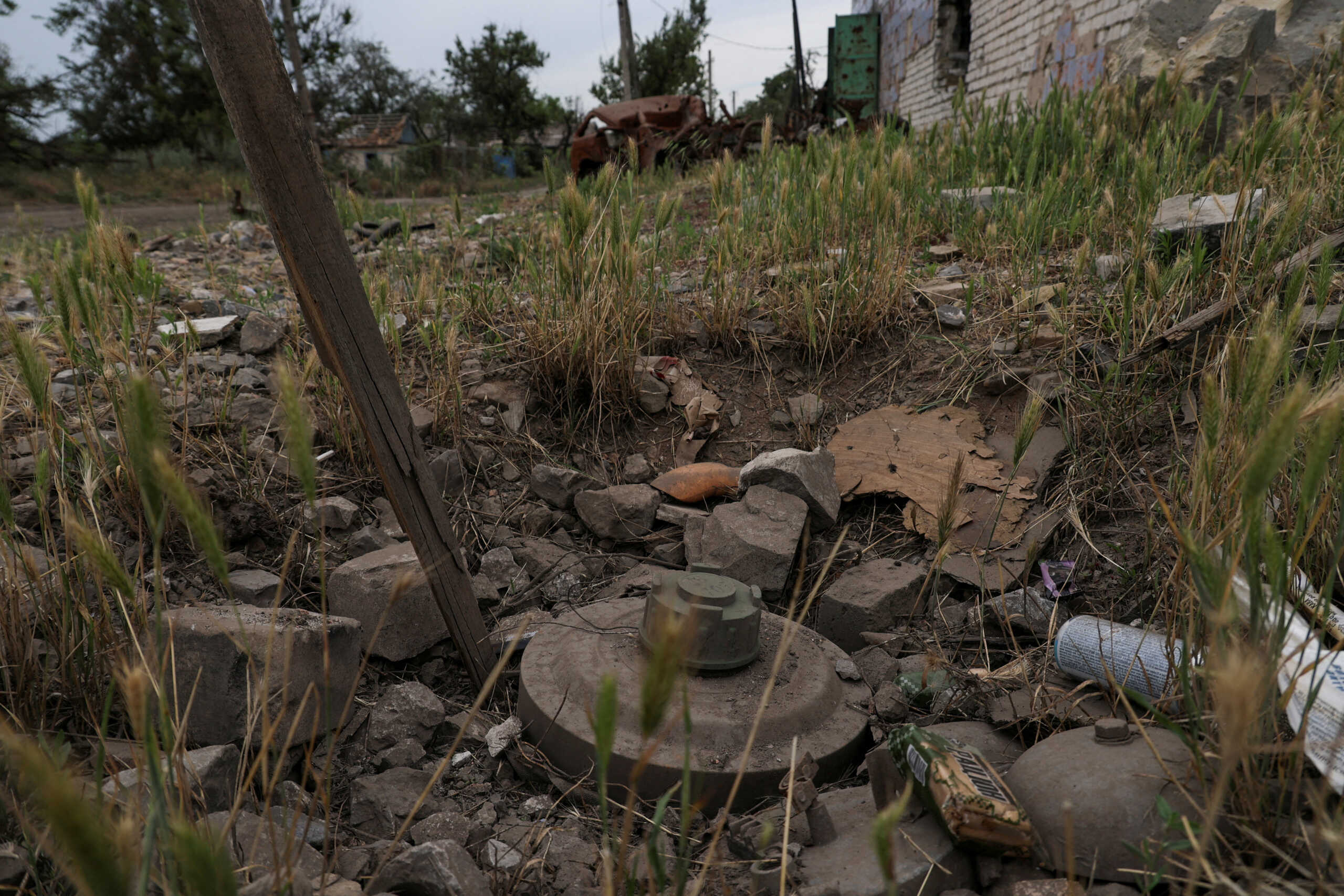 FILE PHOTO: An anti-tank mine is seen in the village of Neskuchne, recently retaken by the Ukrainian Armed Forces, amid Russia's attack on Ukraine, near a front line in Donetsk region, Ukraine July 8, 2023. REUTERS
