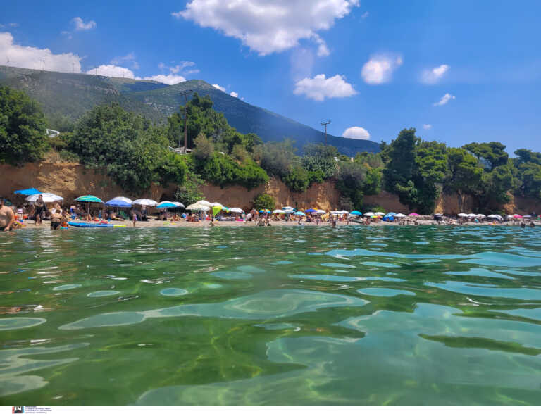 Αυτό είναι το ελληνικό νησί που πρωταγωνιστεί το φετινό καλοκαίρι στη μάχη του τουρισμού