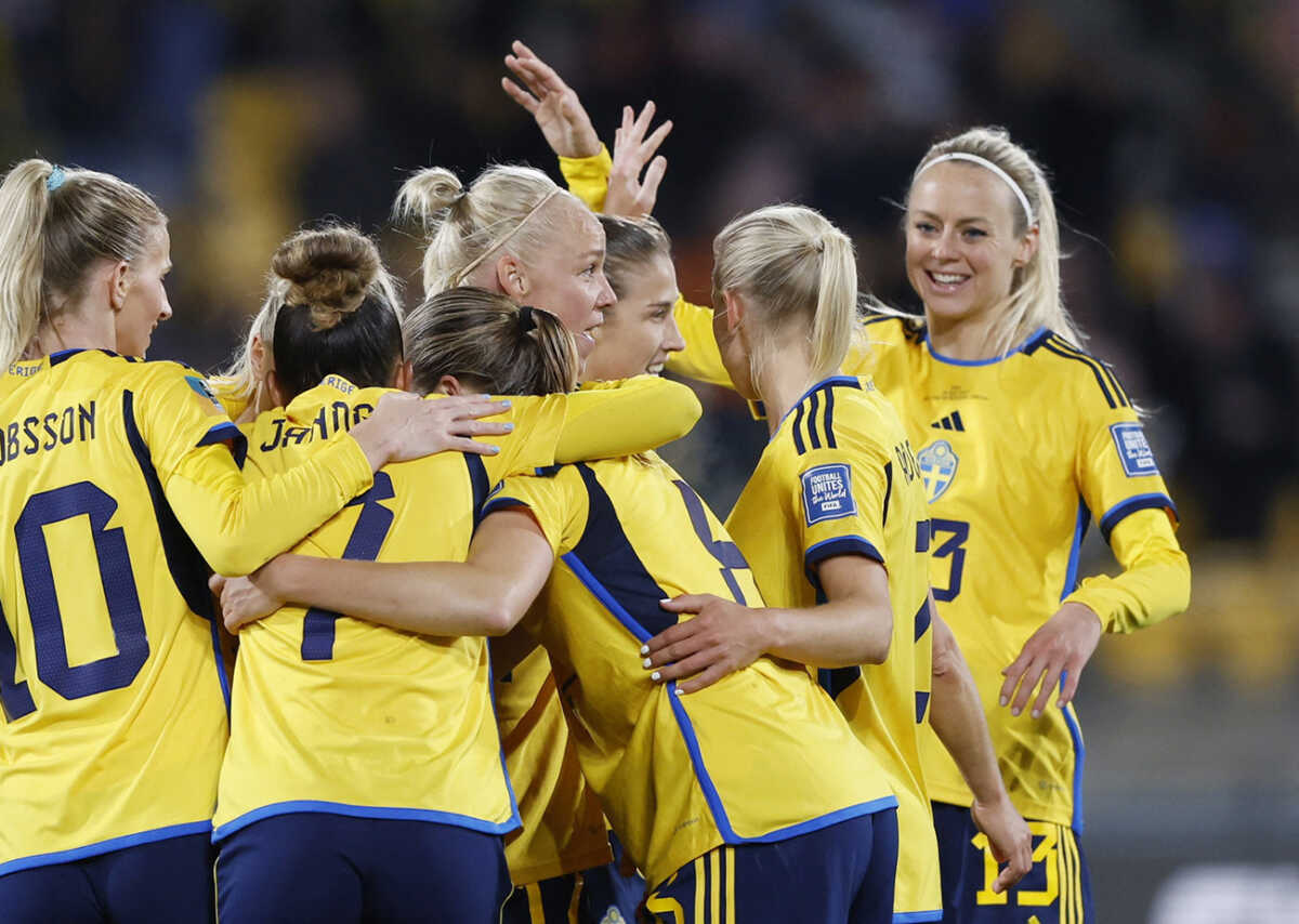 Soccer Football - FIFA Women’s World Cup Australia and New Zealand 2023 - Group G - Sweden v Italy - Wellington Regional Stadium, Wellington, New Zealand - July 29, 2023
Sweden's Rebecka Blomqvist celebrates scoring their fifth goal with teammates REUTERS
