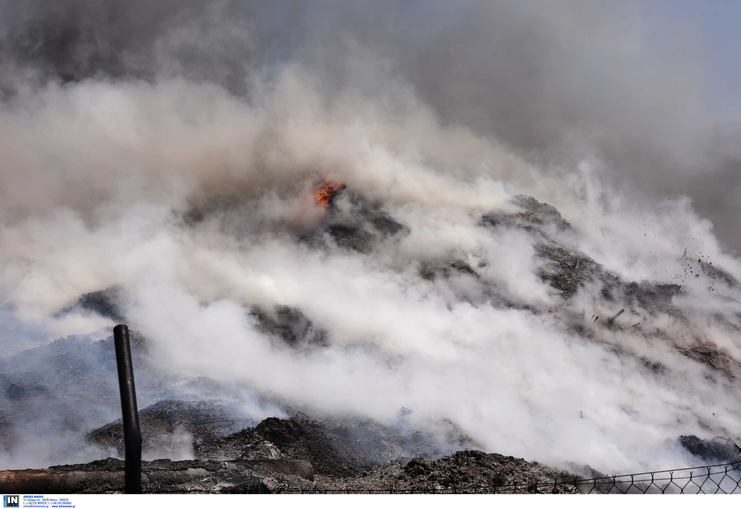 Φωτιά στη Χίο: Βελτιωμένη η εικόνα του πύρινου μετώπου στη βορειοδυτική πλευρά του νησιού