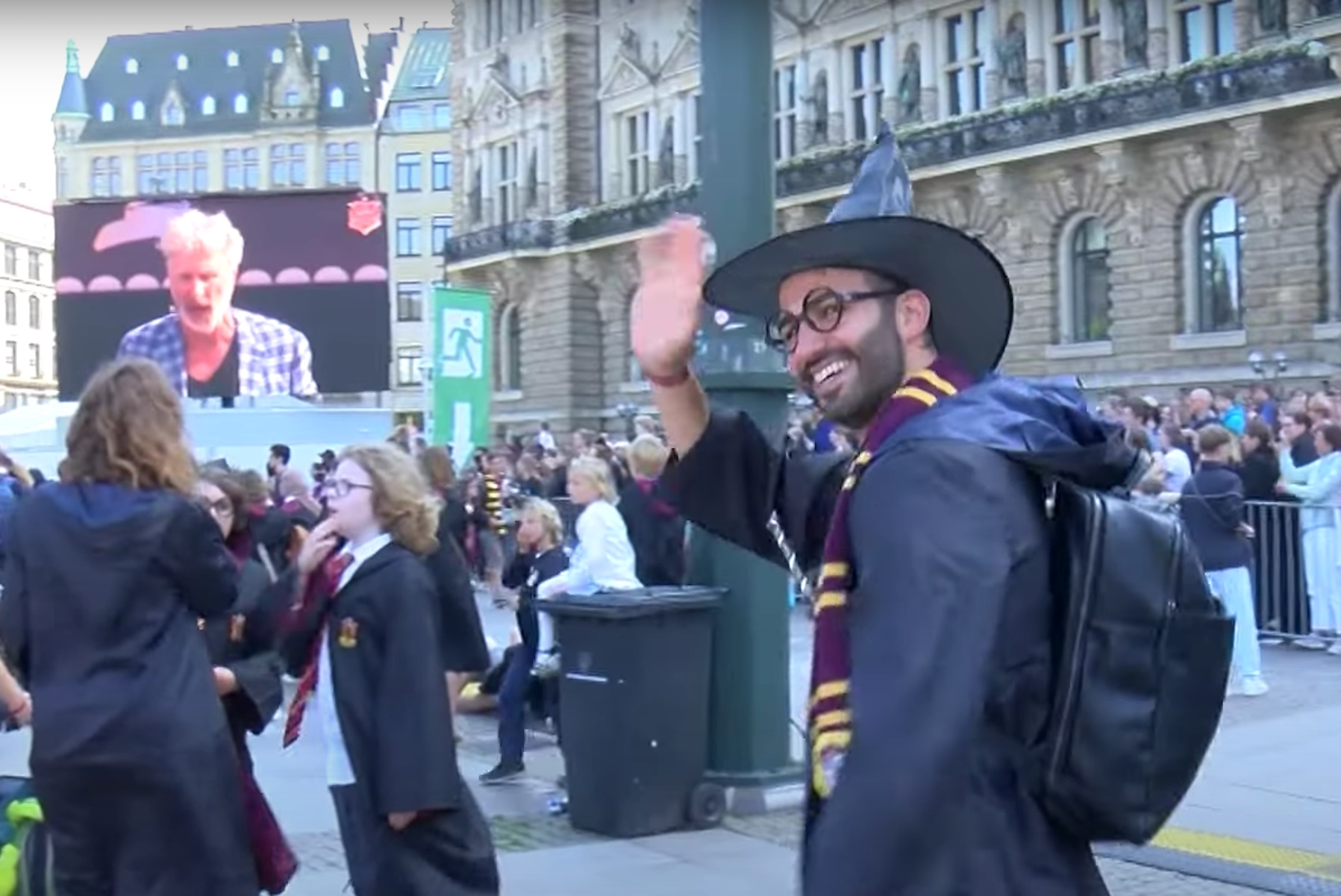 Harry Potter – Αμβούργο: Παγκόσμιο ρεκόρ μεγαλύτερης συγκέντρωσης μεταμφιεσμένων στον διάσημο μάγο