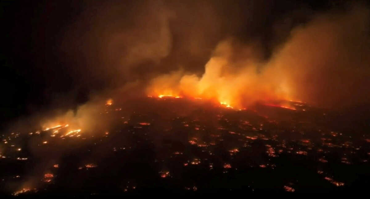 Φωτιά στη Χαβάη: Δεν πήγαν στη Ρόδο λόγω της μεγάλης πυρκαγιάς και βρέθηκαν πυρόπληκτοι στη νήσο Μάουι