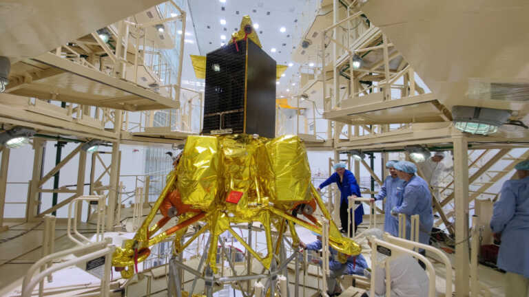 Η Ρωσία θα εκτοξεύσει διαστημόπλοιο στη Σελήνη πρώτη φορά μετά το 1976