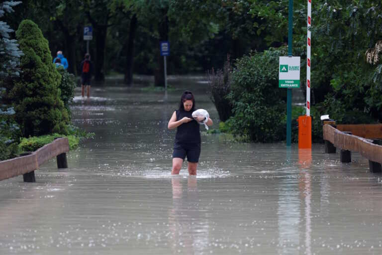 Τρεις νεκροί από τις καταρρακτώδεις βροχές στη Σλοβενία - «Οι χειρότερες όλων των εποχών»