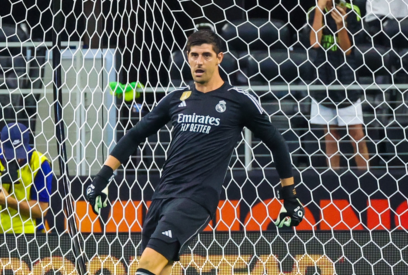 Jul 29, 2023; Arlington, Texas, USA;  Real Madrid goalkeeper Thibaut Courtois (1) plays teh ball during the first half against FC Barcelona at AT&T Stadium. Mandatory Credit: Kevin Jairaj-USA TODAY Sports