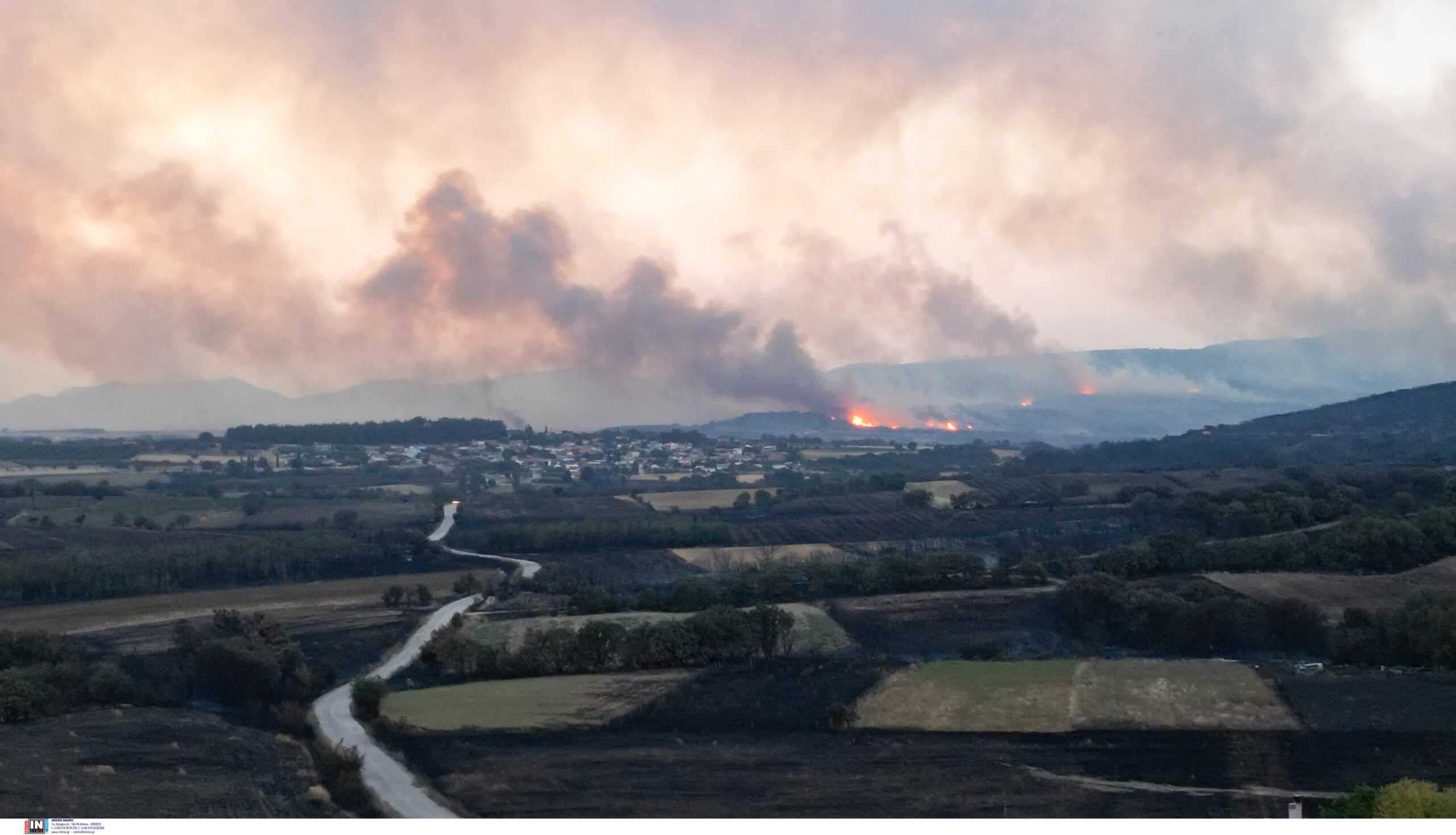 Φωτιά στην Αλεξανδρούπολη: Εκκενώνονται 9 οικισμοί προς Κομοτηνή, διακοπή κυκλοφορίας στην Εγνατία – Μάχη σε πολλαπλά μέτωπα