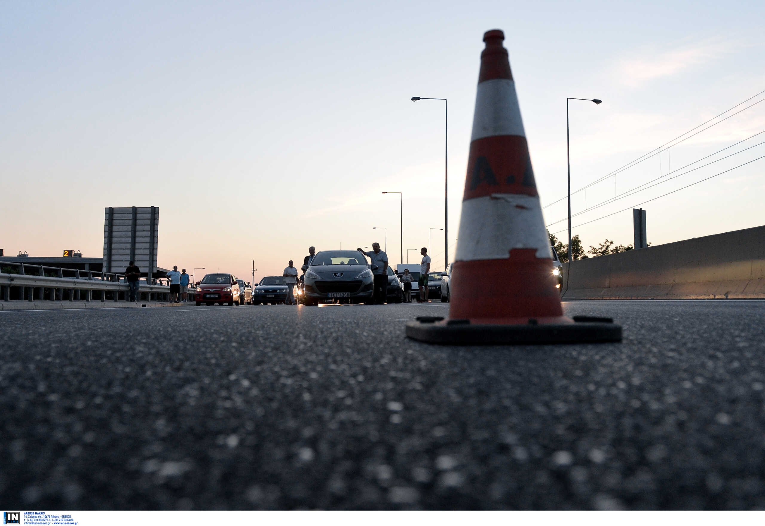 Κίνηση στους δρόμους: Μποτιλιάρισμα στην Αττική Οδό λόγω τροχαίου ατυχήματος