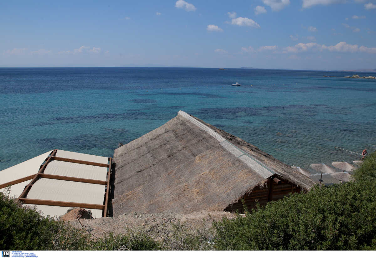 Χαλκιδική: Καταγγελία για άγριο ξυλοδαρμό ηλικιωμένου ζευγαριού από υπεύθυνο beach bar