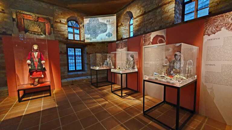 Δράμα: Η νέα έκθεση του μουσείου Μπενάκη είναι αφιερωμένη στην ιστορία του κοσμήματος
