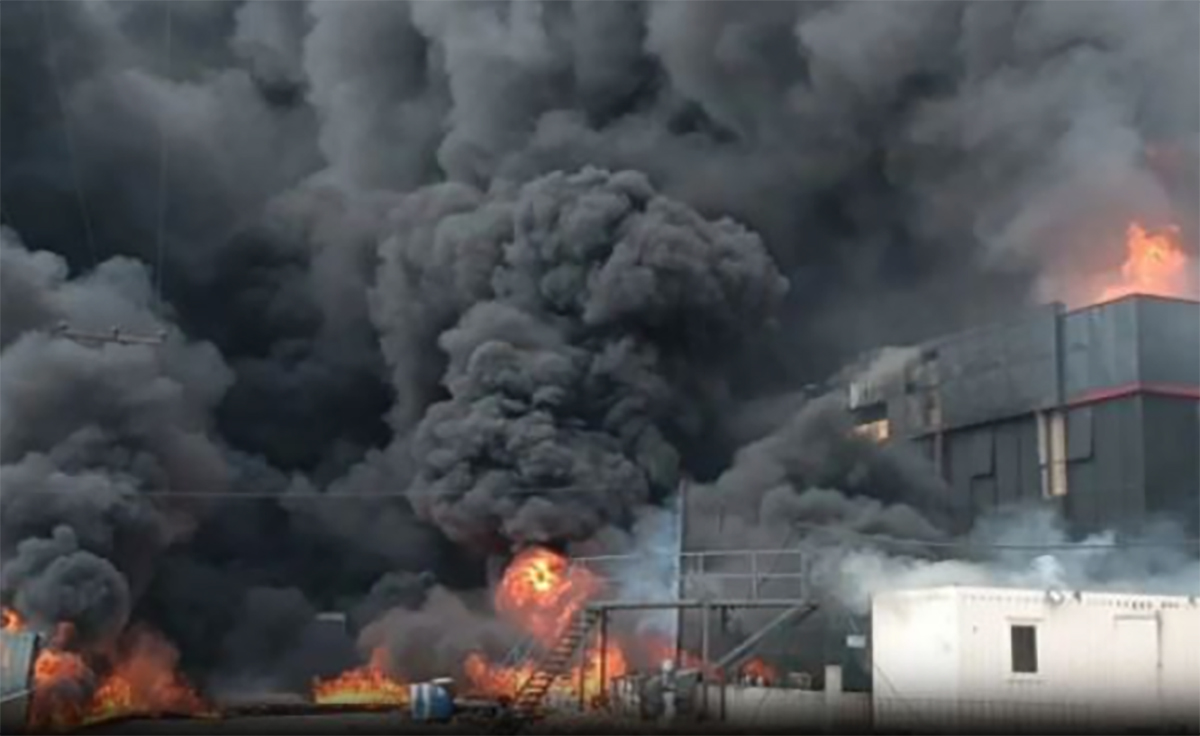 Φωτιά σε εργοστάσιο χημικών στην Τουρκία – Έκρηξη και σε αποθήκες σιτηρών