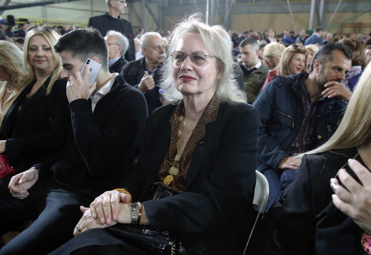 Η Λίζα Έβερτ παρίσταται στην παρουσίαση των υποψηφίων Δημοτικών και Κοινοτικών Συμβούλων από τον υποψήφιο Δήμαρχο Αθηναίων Κώστα Μπακογιάννη, με τον συνδυασμό του «Αθήνα Ψηλά», για το δήμο Αθηναίων, σε ανοικτή εκδήλωση που πραγματοποιήθηκε στο Γυμναστήριο του Μετς, τη Δευτέρα 18 Μαρτίου 2019.  ΑΠΕ-ΜΠΕ