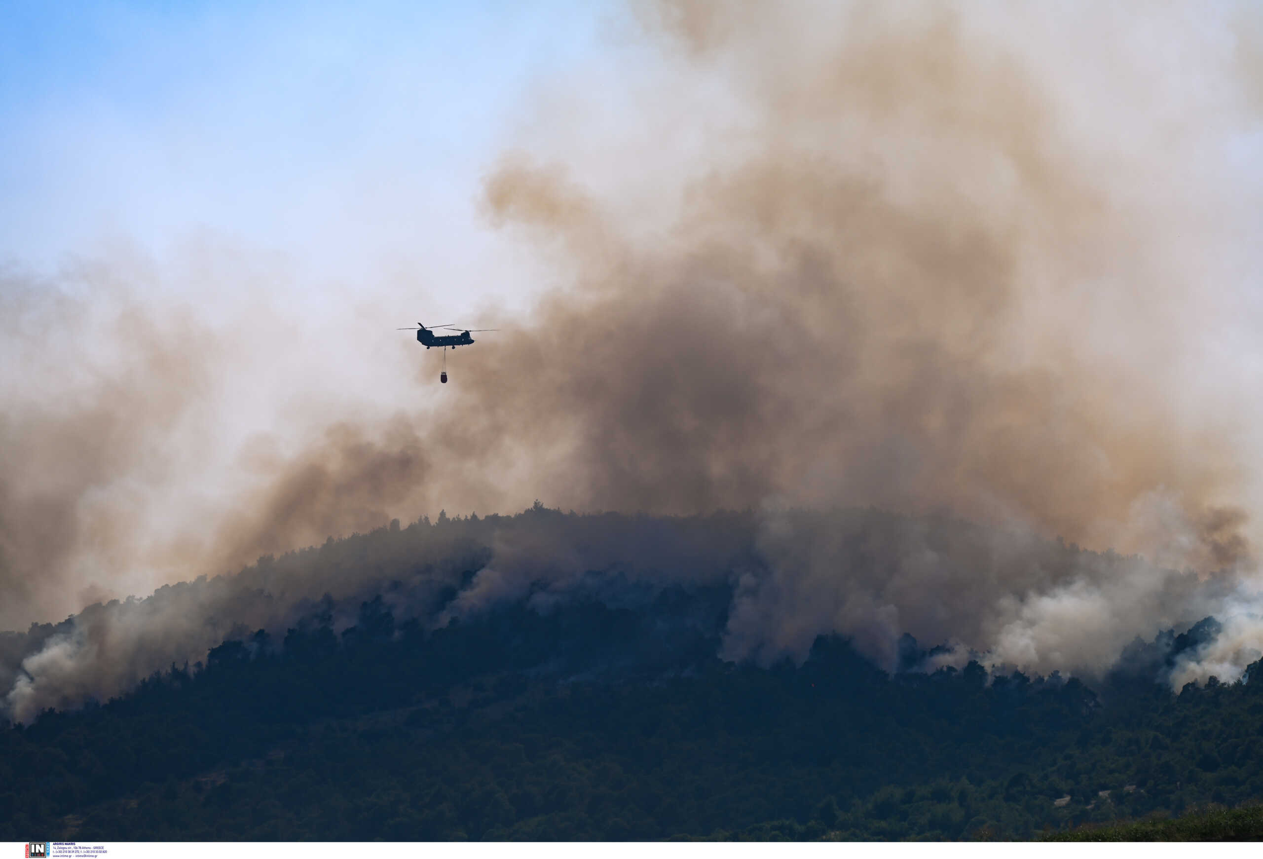 Φωτιές στην Ελλάδα: Αναζωπυρώσεις σε Έβρο και Ροδόπη – 74 πυρκαγιές σε όλη τη χώρα