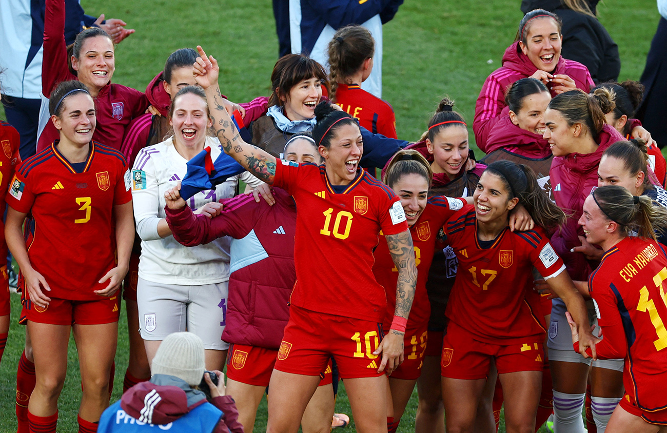 Soccer Football - FIFA Women’s World Cup Australia and New Zealand 2023 - Quarter Final - Spain v Netherlands - Wellington Regional Stadium, Wellington, New Zealand - August 11, 2023
Spain's Jenifer Hermoso celebrates with teammates after the match REUTERS
