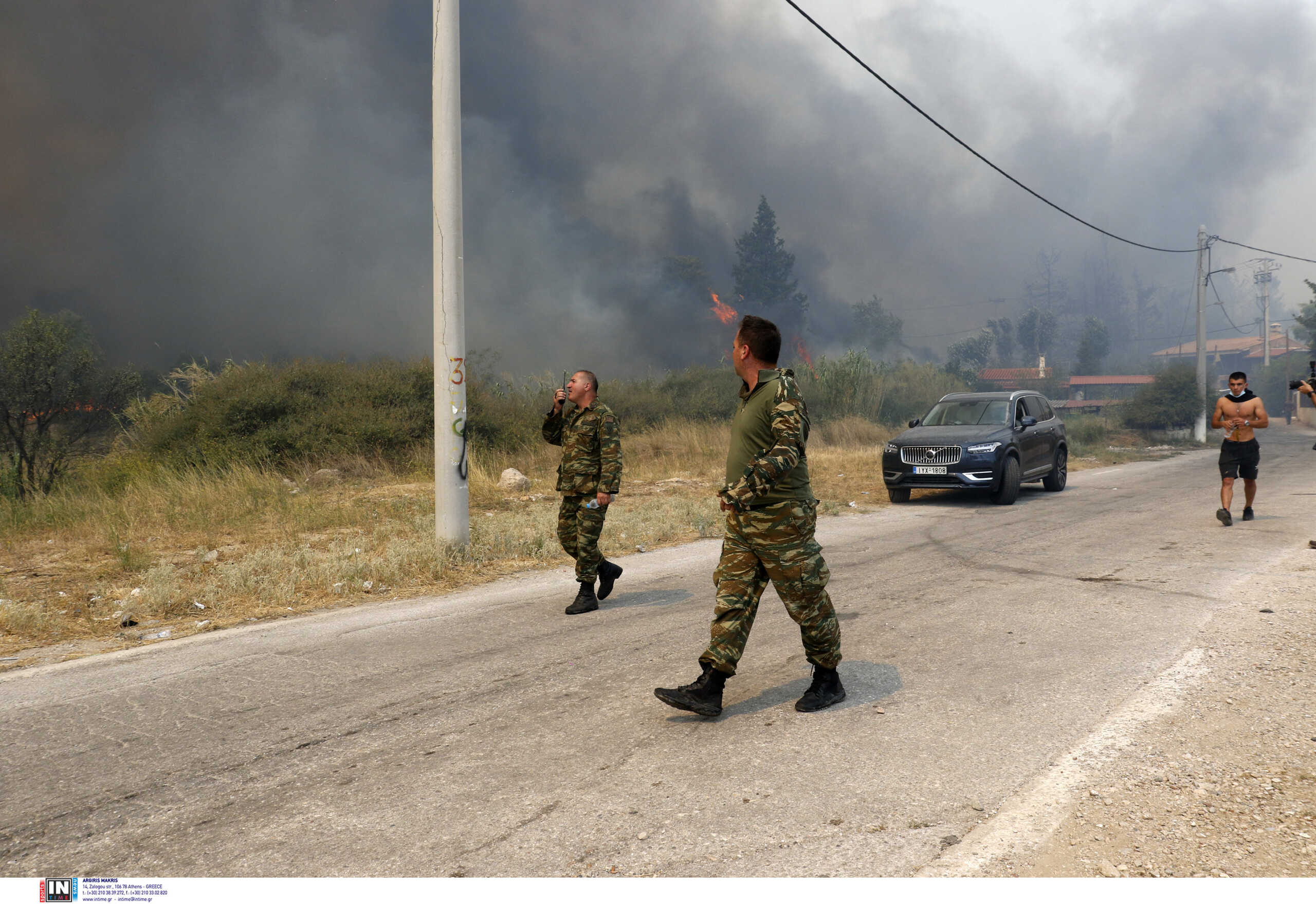 Φωτιά στην Πάρνηθα: «Το στρατόπεδο Καποτά στις Αχαρνές Αττικής ουδέποτε κινδύνευσε» αναφέρει το ΓΕΕΘΑ