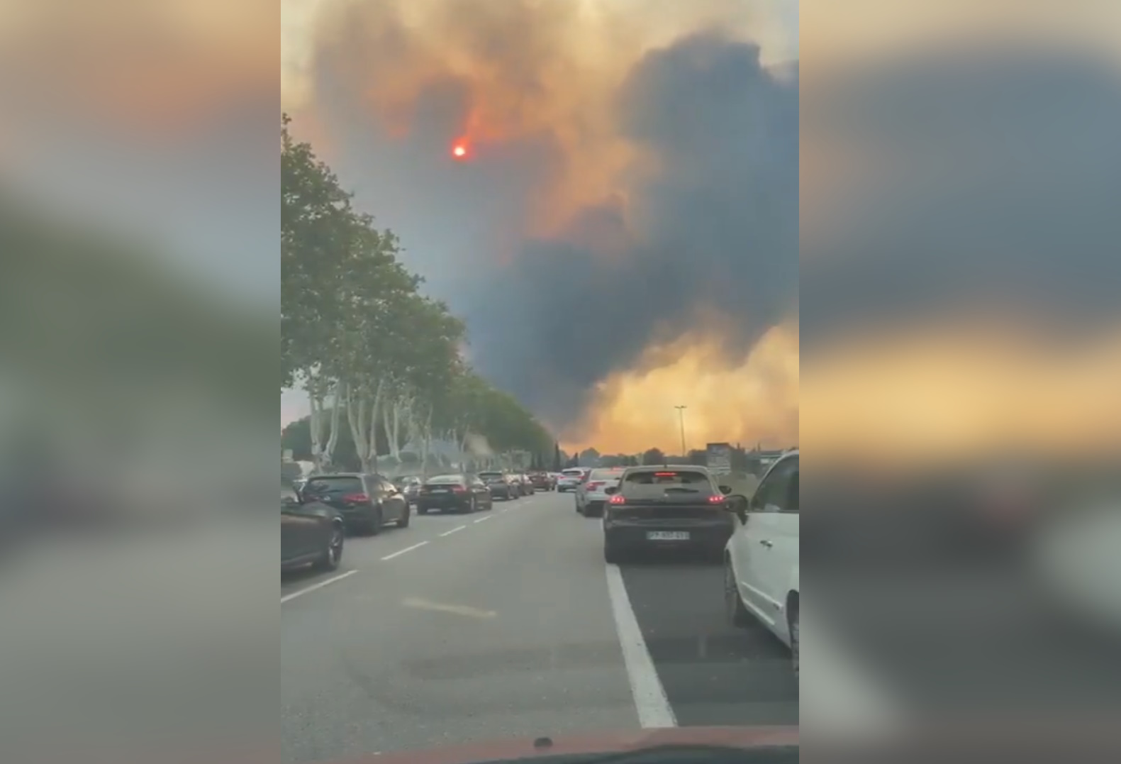 Γαλλία: Μεγάλη φωτιά στα νότια της χώρας – Χιλιάδες κάτοικοι απομακρύνθηκαν