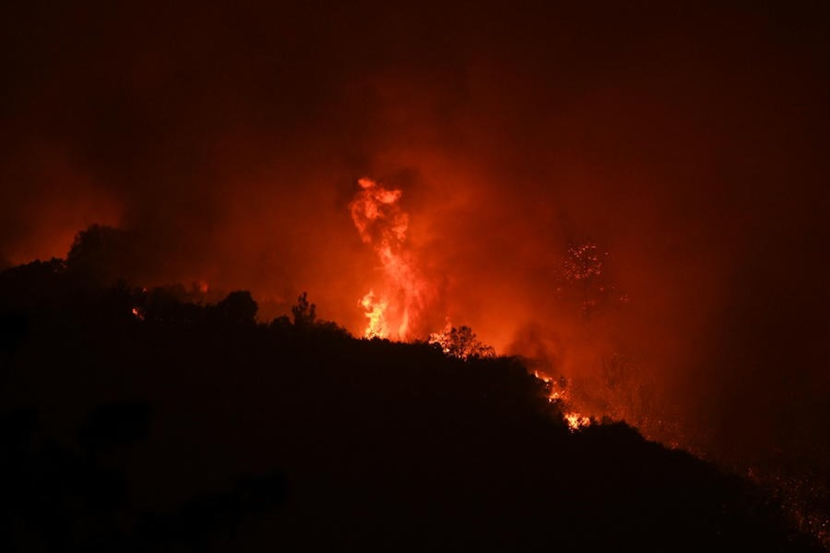 Φωτιά στον Έβρο: Μεγάλη αναζωπύρωση στη Ροδόπη