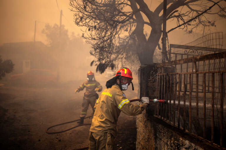Υψηλός κίνδυνος για πυρκαγιές αύριο σε 21 περιοχές της χώρας - Στην «κόκκινη» ζώνη και η Αττική
