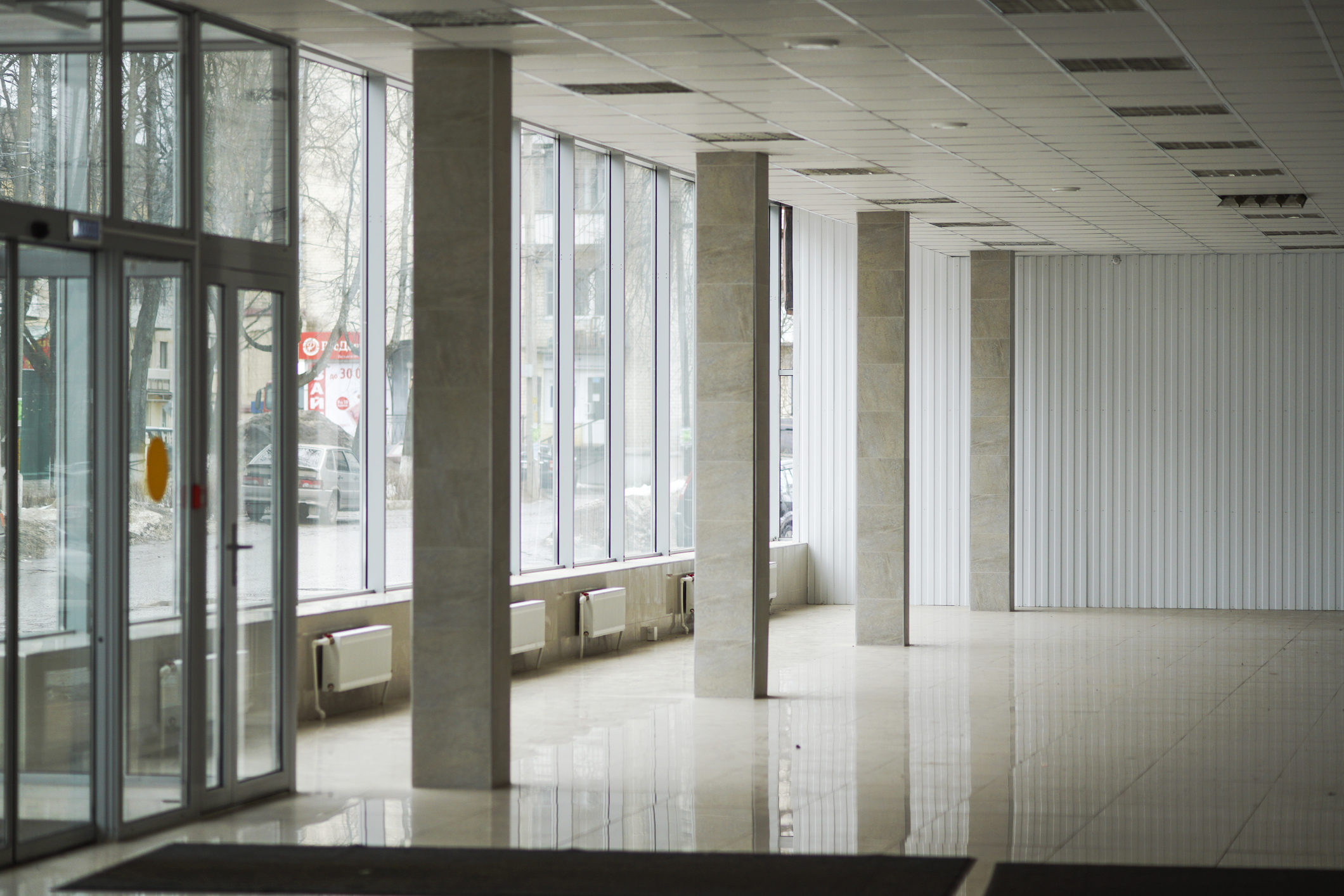 the lobby for the trade, shop premises, new premises,large Windows