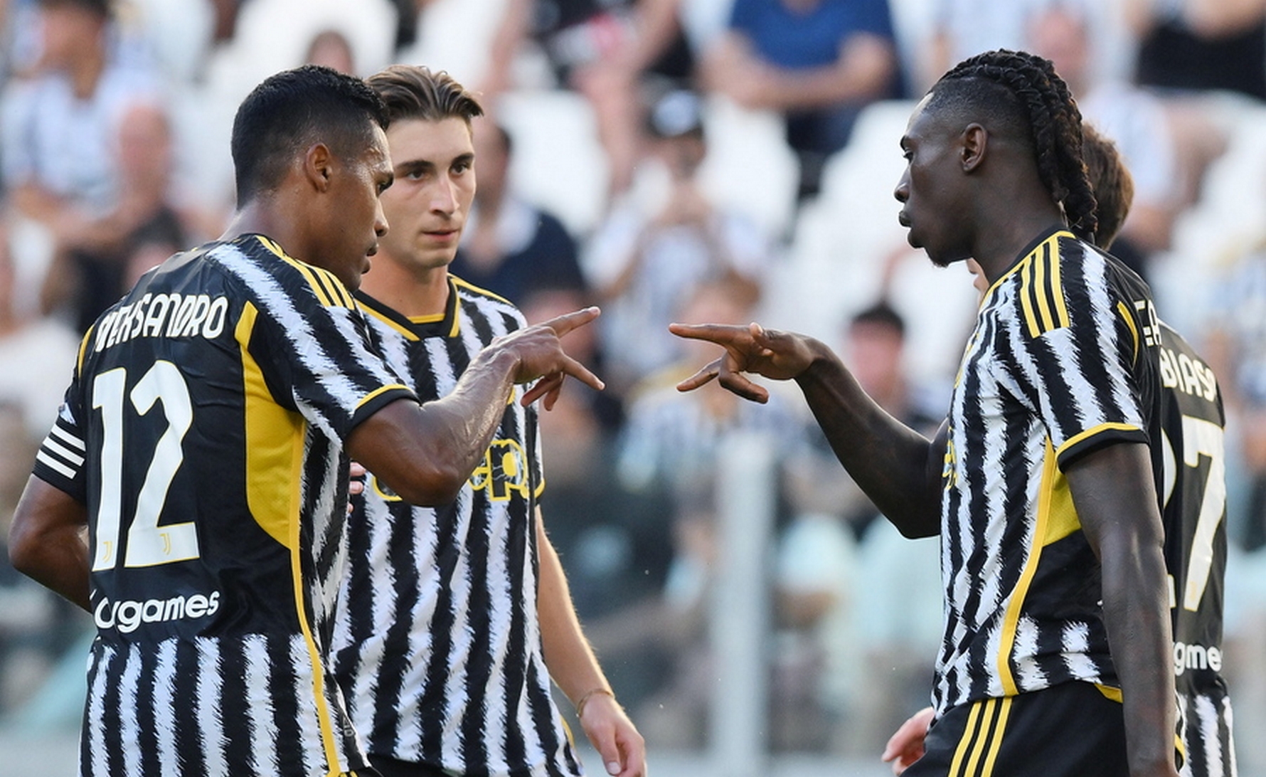 epa10792193 Juventus Black's Moise Kean jubilates after scoring the 3-0 goal during the pre season training soccer match between Juventus black and Juventus white, in Turin, Italy, 09 August 2023.  EPA