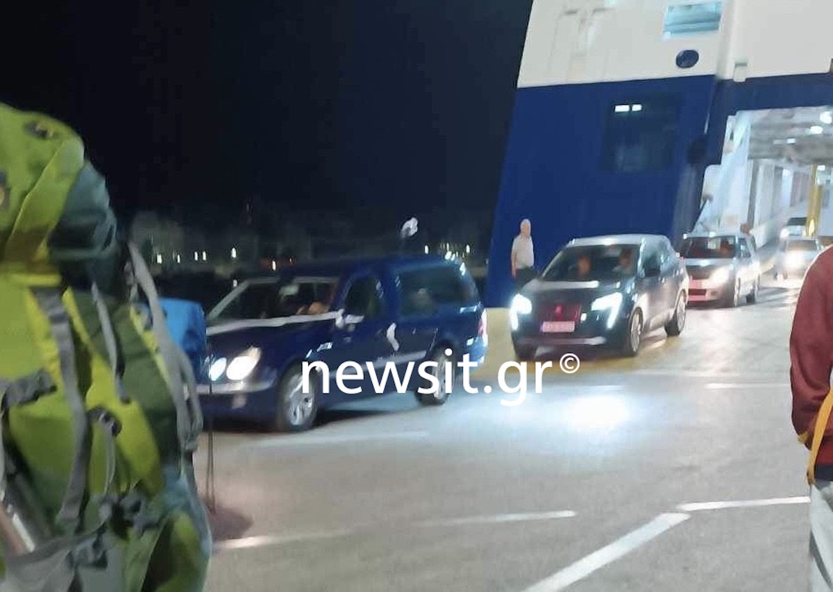 Οδυσσέας Σταμούλης: Στον Πειραιά η σορός του γιου του που πνίγηκε στους Φούρνους Ικαρίας – Σήμερα η κηδεία