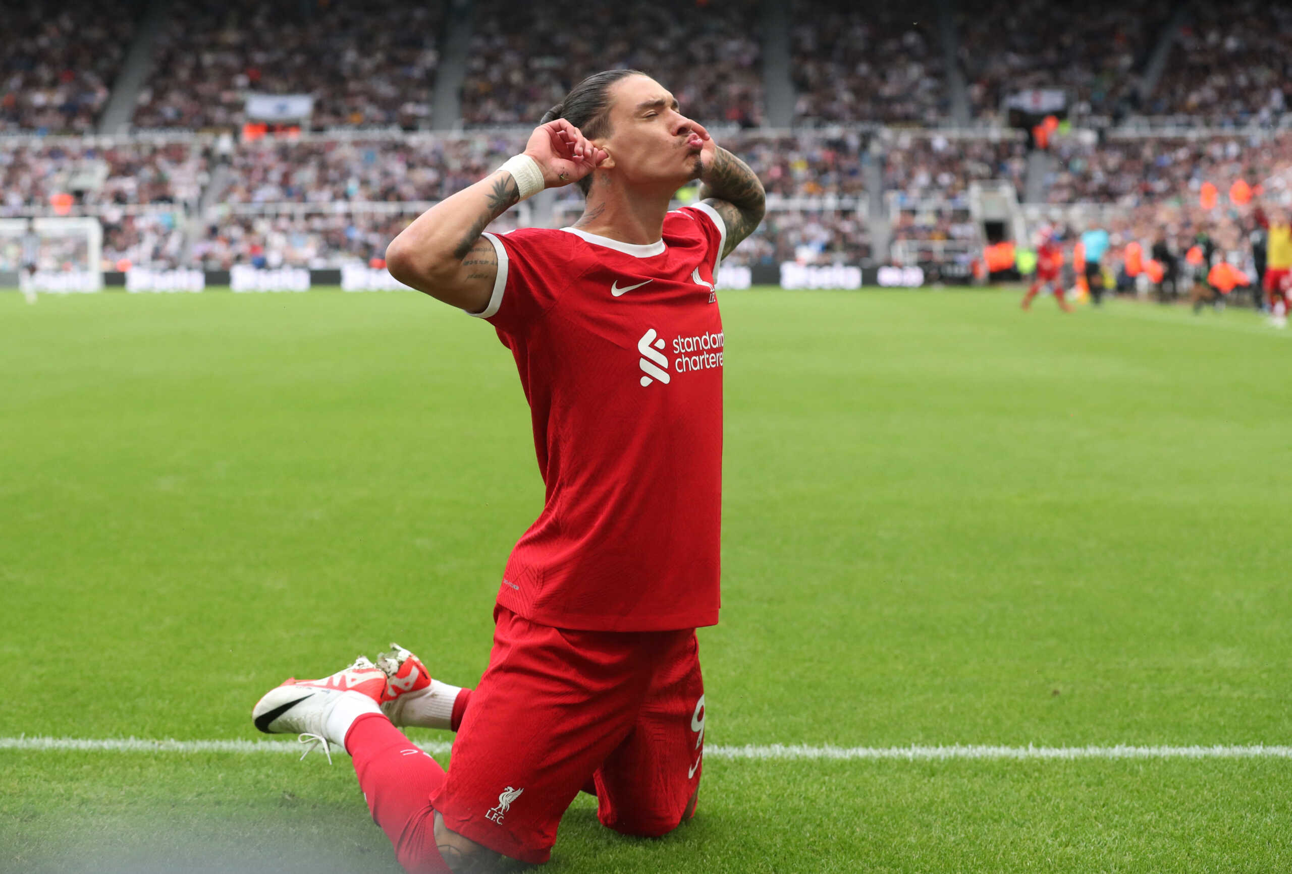 Soccer Football - Premier League - Newcastle United v Liverpool - St James' Park, Newcastle, Britain - August 27, 2023 Liverpool's Darwin Nunez celebrates scoring their first goal REUTERS