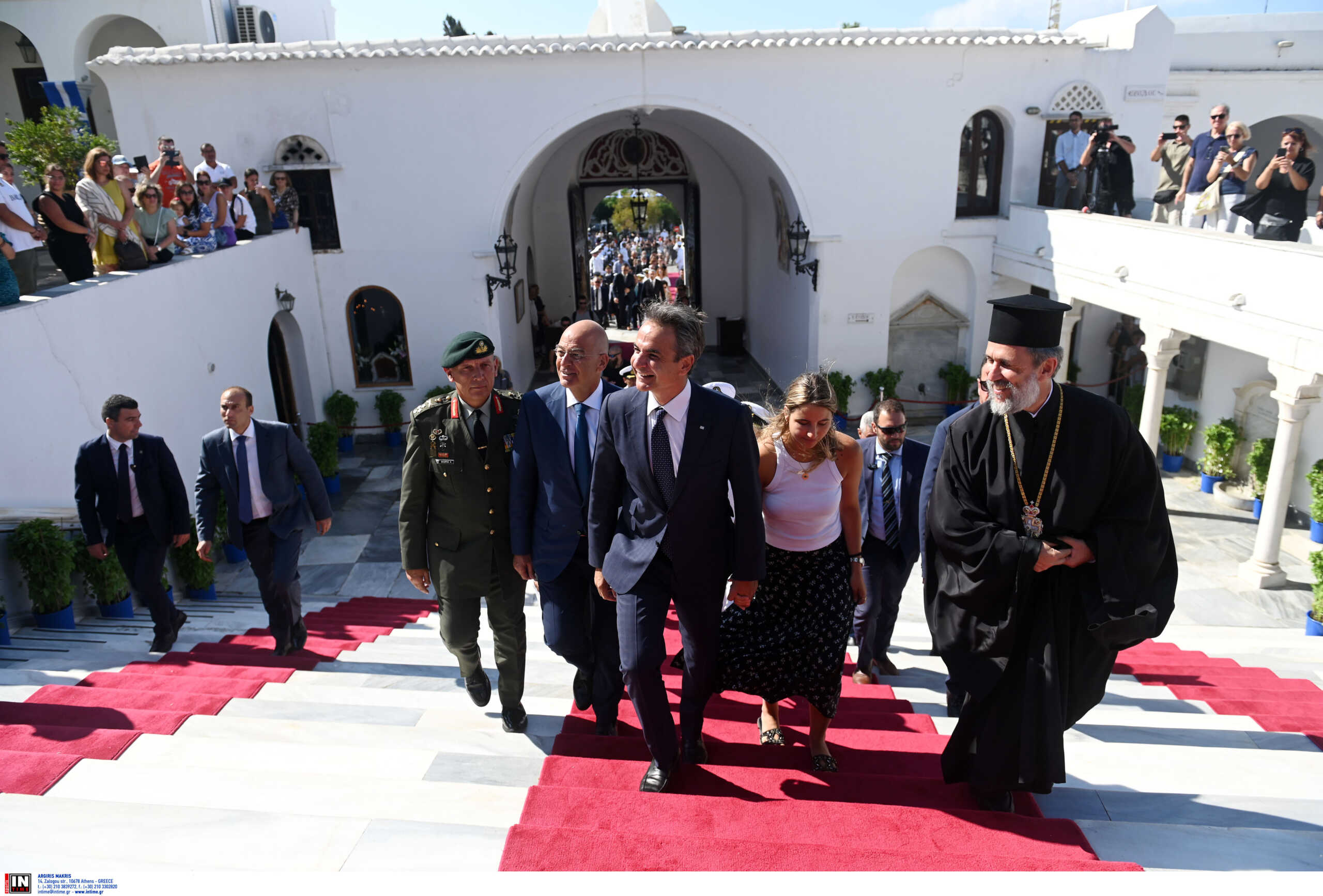 Κυριάκος Μητσοτάκης στη δημοσιογράφο Ρένα Κουβελιώτη: «Το κορδόνι σου πρόσεξε»