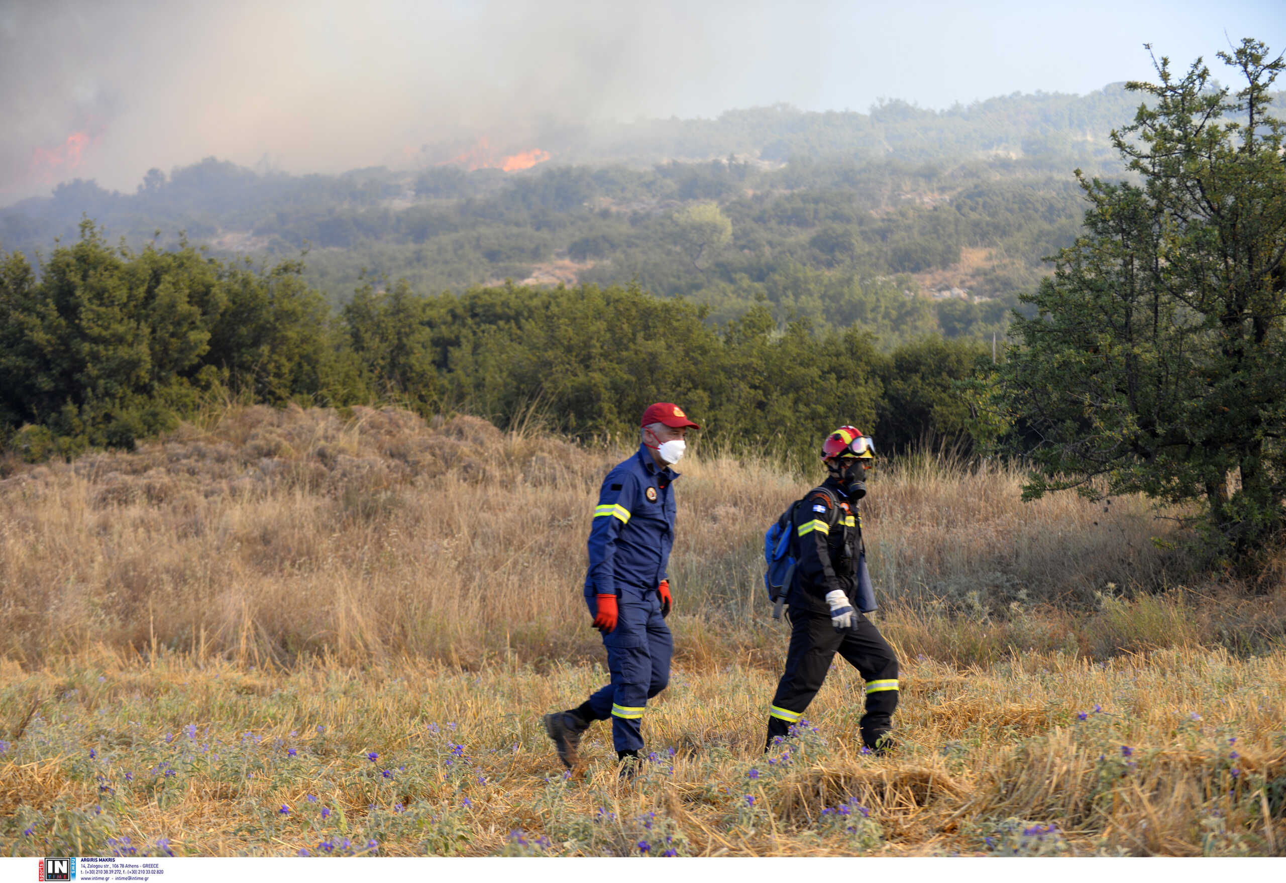 Φωτιά στην Πάρνηθα: Εθελοντής πυροσβέστης συγκλονίζει με την ανάρτησή του