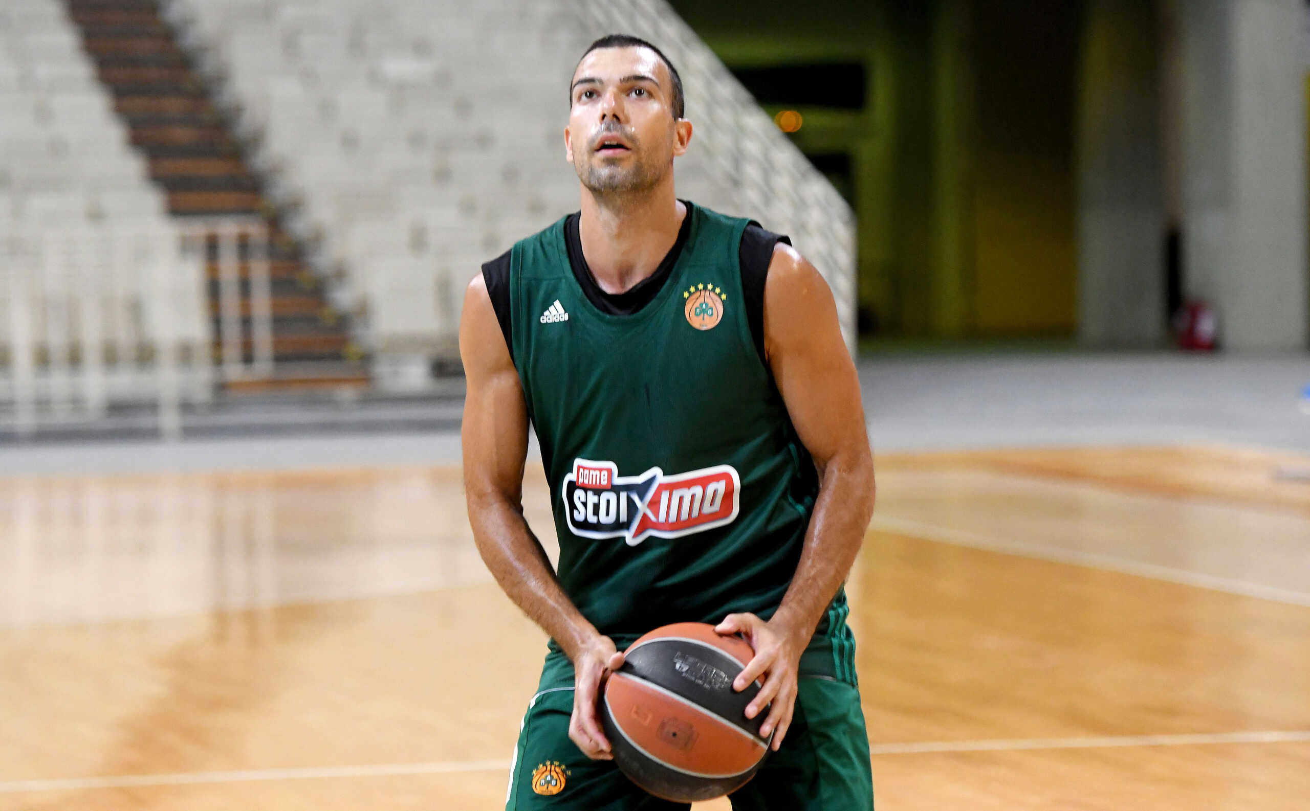 Ο Κώστας Σλούκας ευχήθηκε στη δική του Μαρία