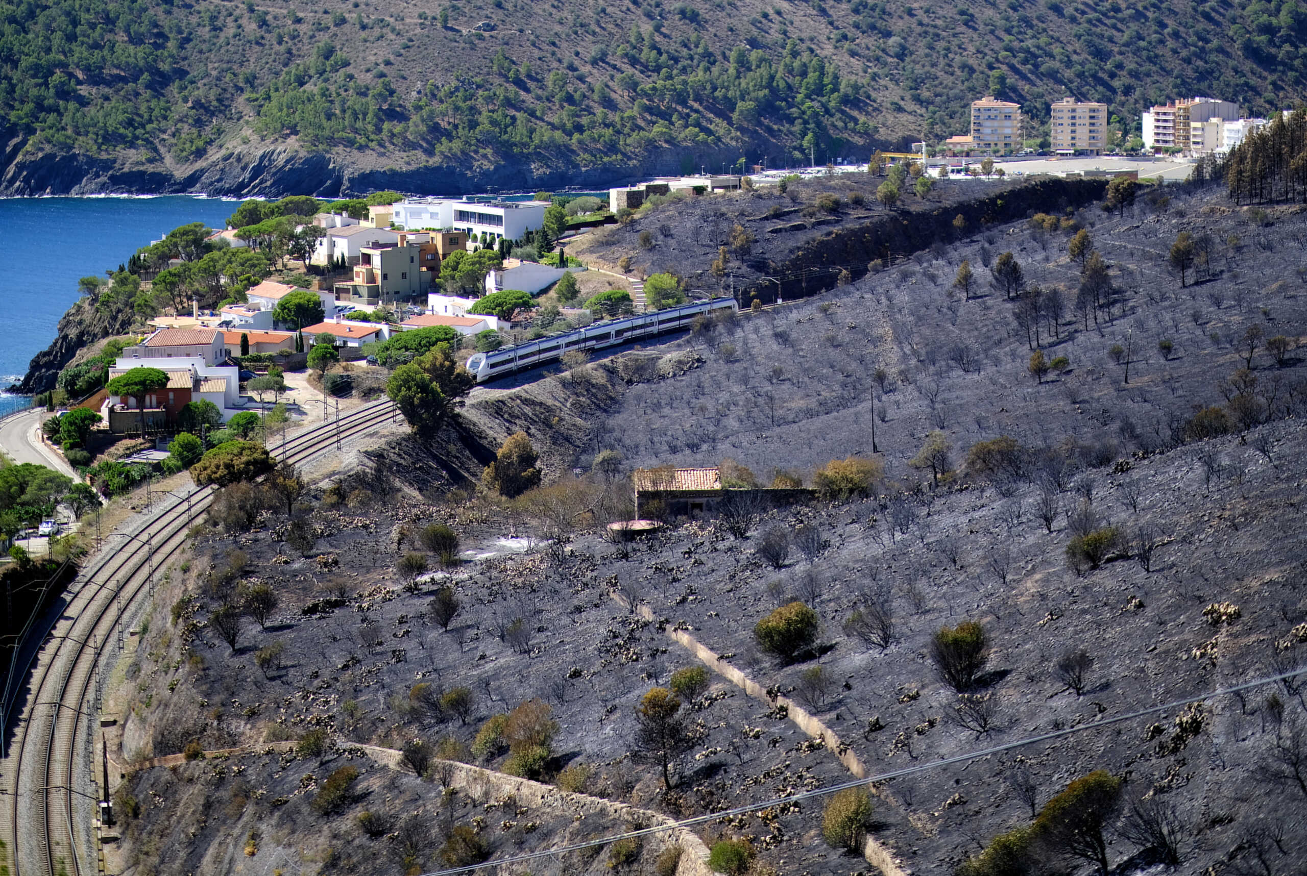 Ισπανία: Σε συναγερμό για τρίτο κύμα καύσωνα – Υπό έλεγχο οι τρεις μεγάλες πυρκαγιές
