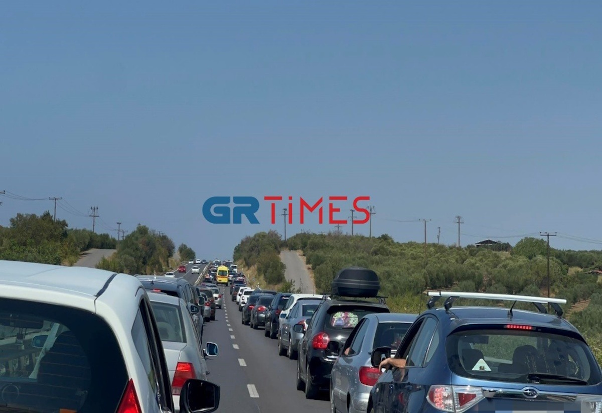 Θεσσαλονίκη: Δύο τροχαία σχεδόν ταυτόχρονα στην εθνική οδό για Μουδανιά