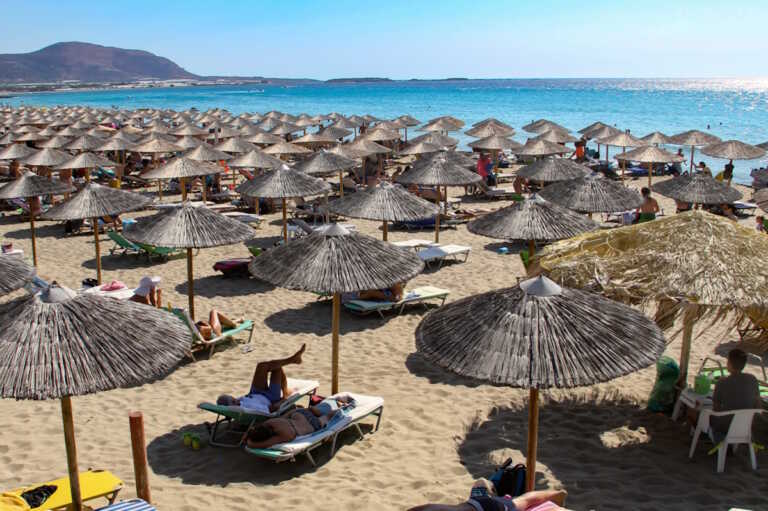 «Κίνηση πολιτών Πάρου για ελεύθερες παραλίες»: «Μπάχαλο η κατάσταση στο νησί», λέει μέλος στο newsit.gr – «Όχι» στην «αρπακτική ανάπτυξη»