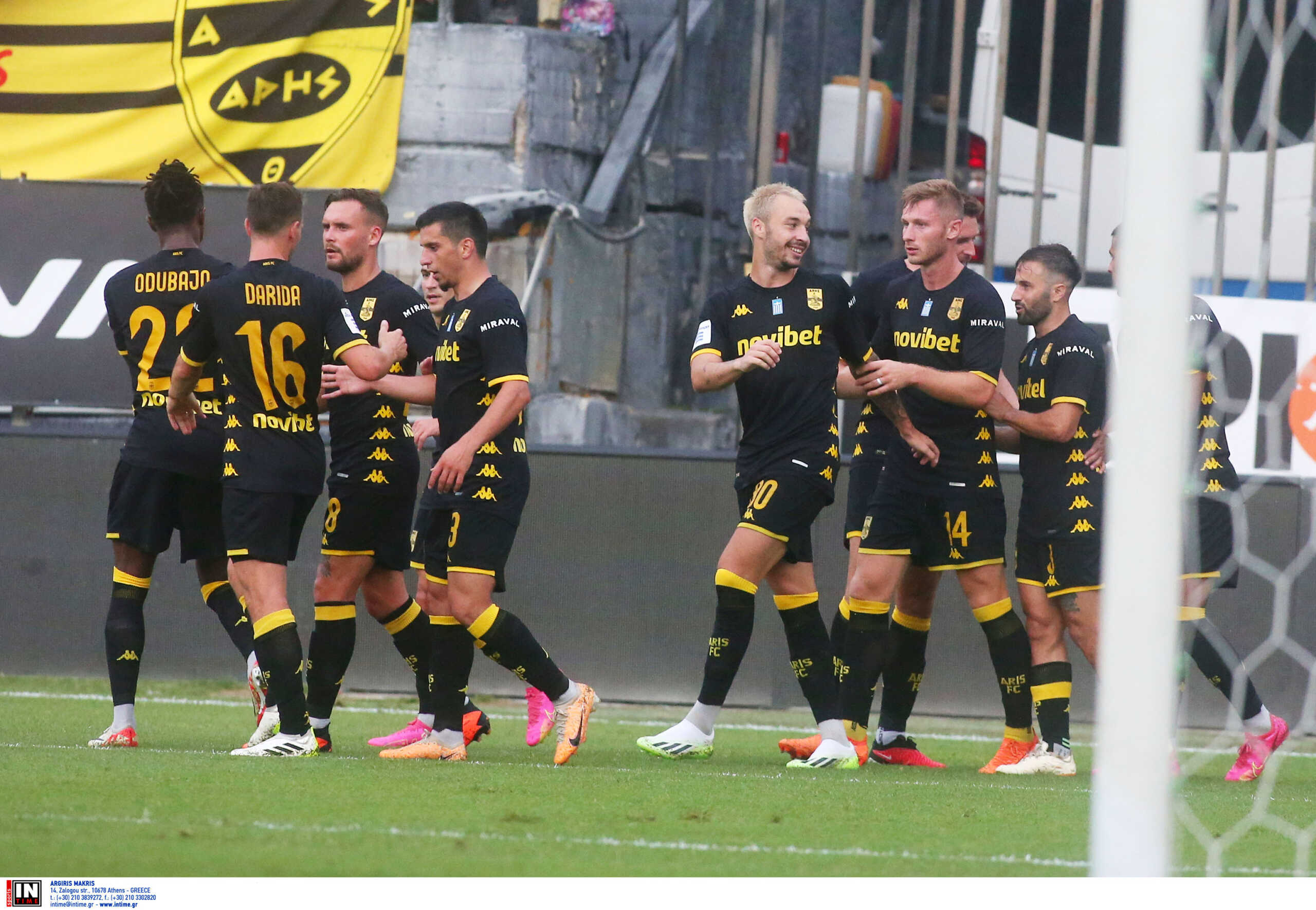 Άρης – Παναιτωλικός 3-0: Άνετη νίκη με Μορόν κόντρα στον ουραγό πριν τον Ολυμπιακό