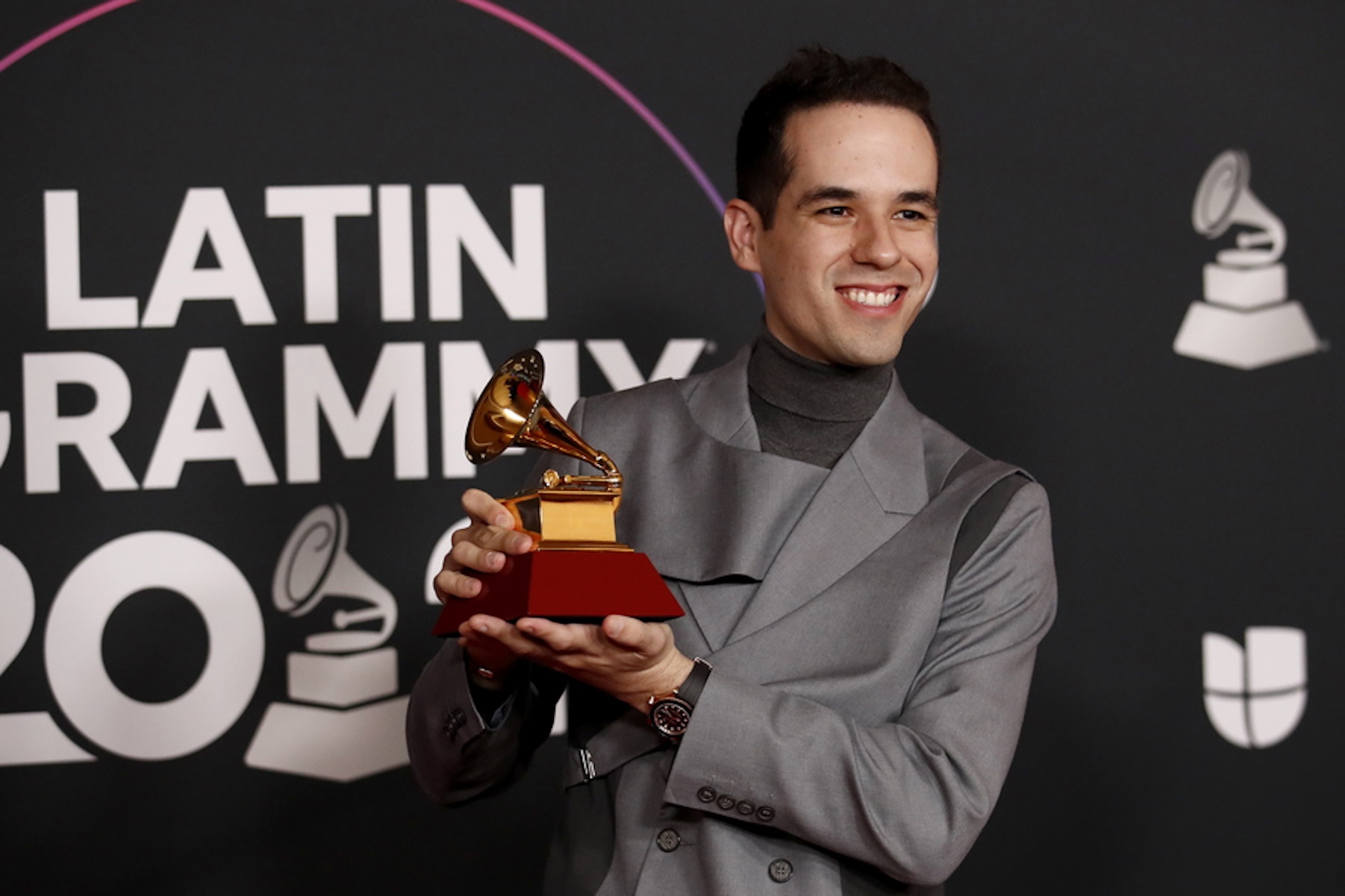 Edgar Barrera: Υποψήφιος σε 13 κατηγορίες στα Latin Grammy Awards ο νεαρός καλλιτέχνης